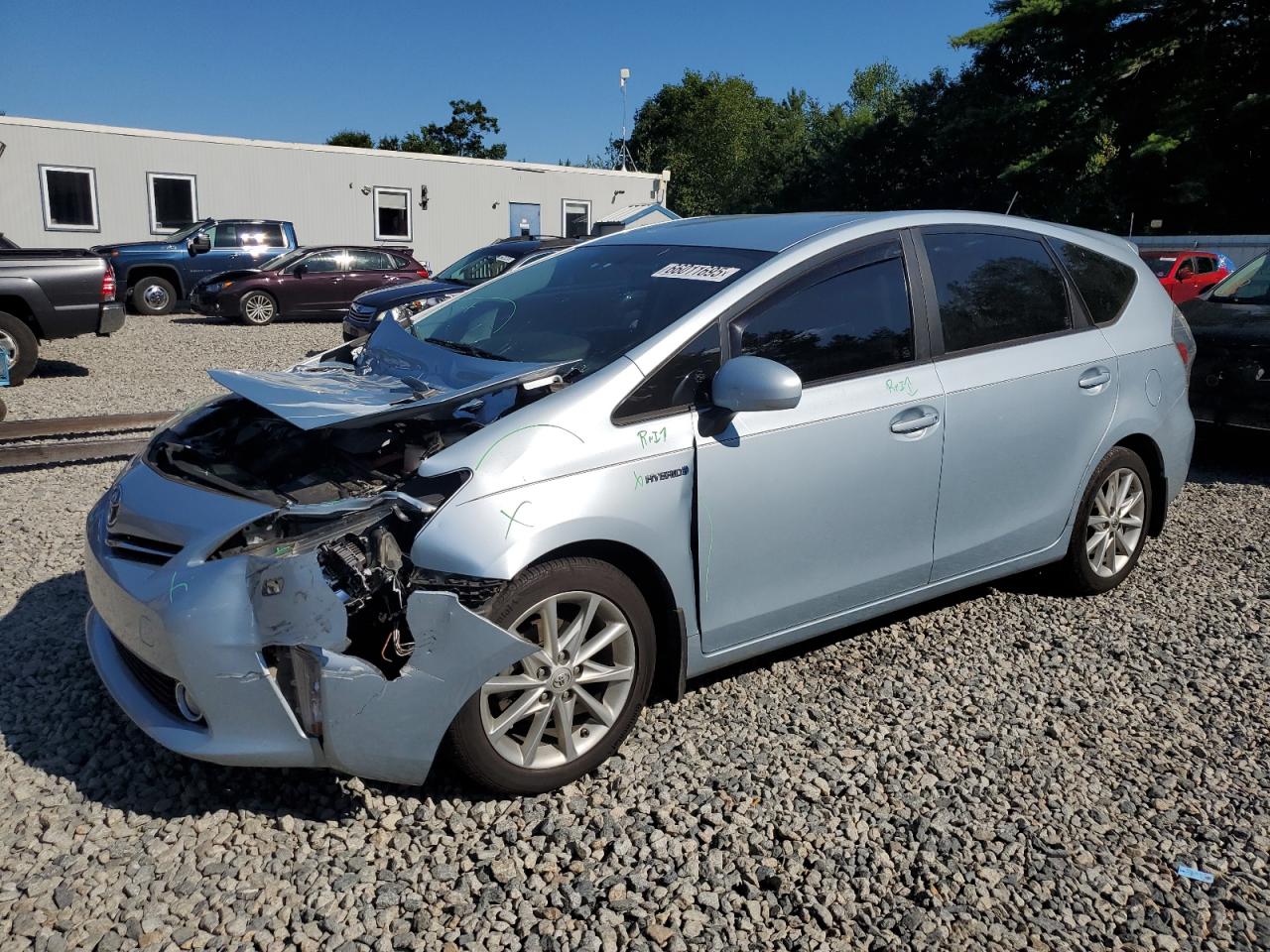 TOYOTA PRIUS V 2014