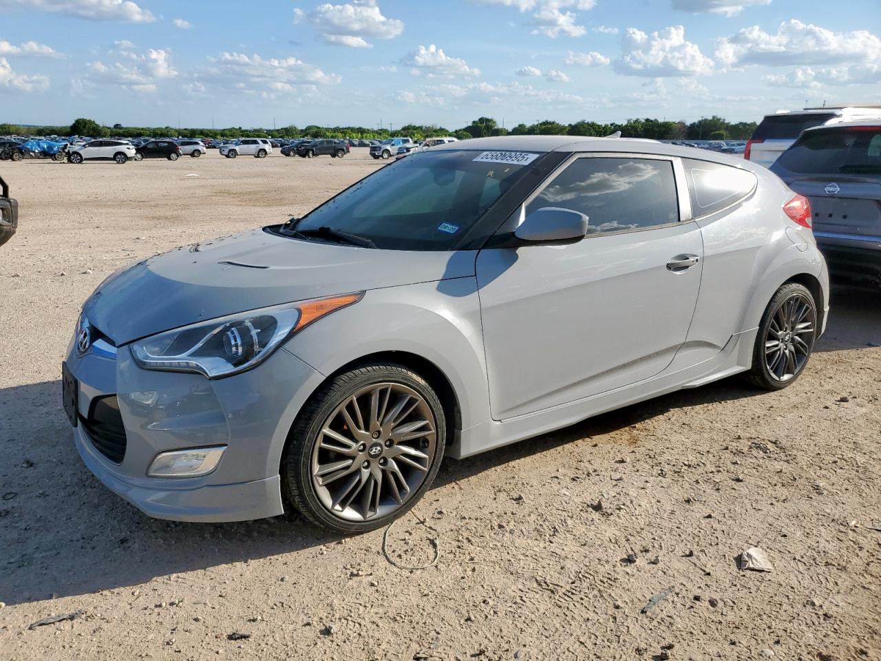 HYUNDAI VELOSTER 2013