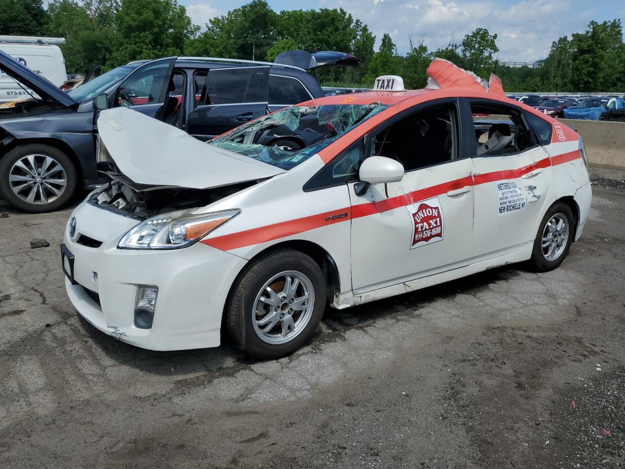 TOYOTA PRIUS 2011