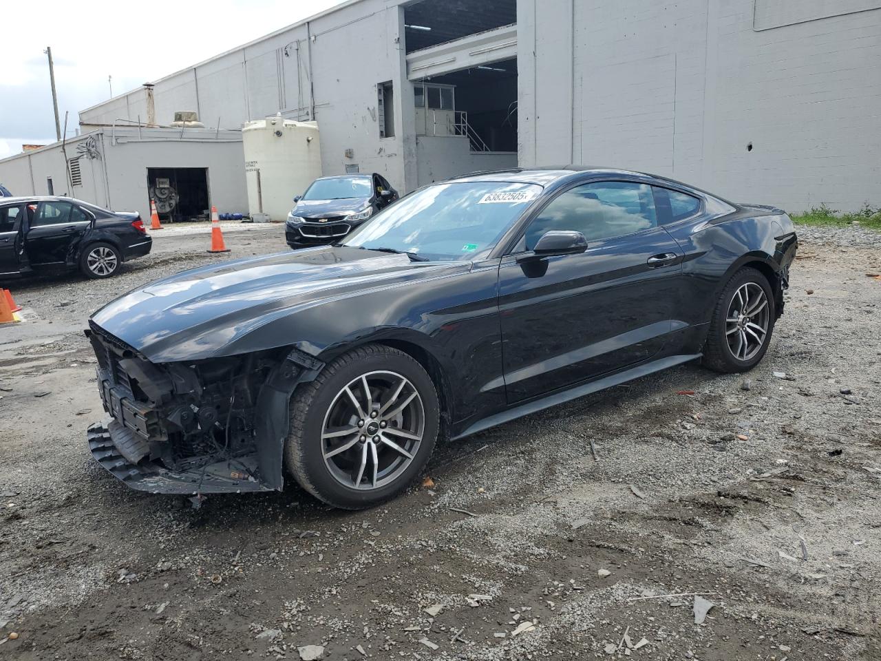 FORD MUSTANG 2017