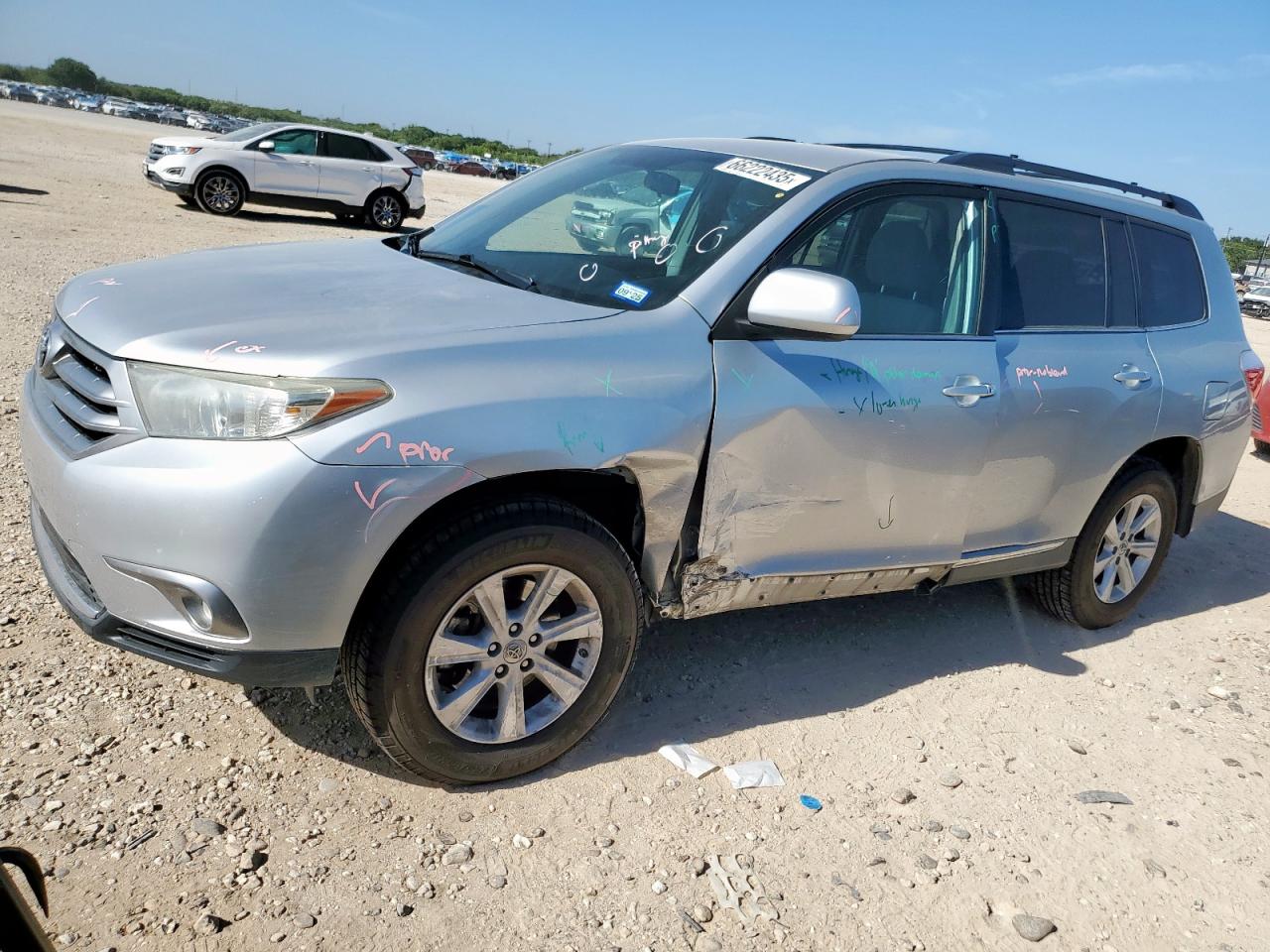 TOYOTA HIGHLANDER 2013