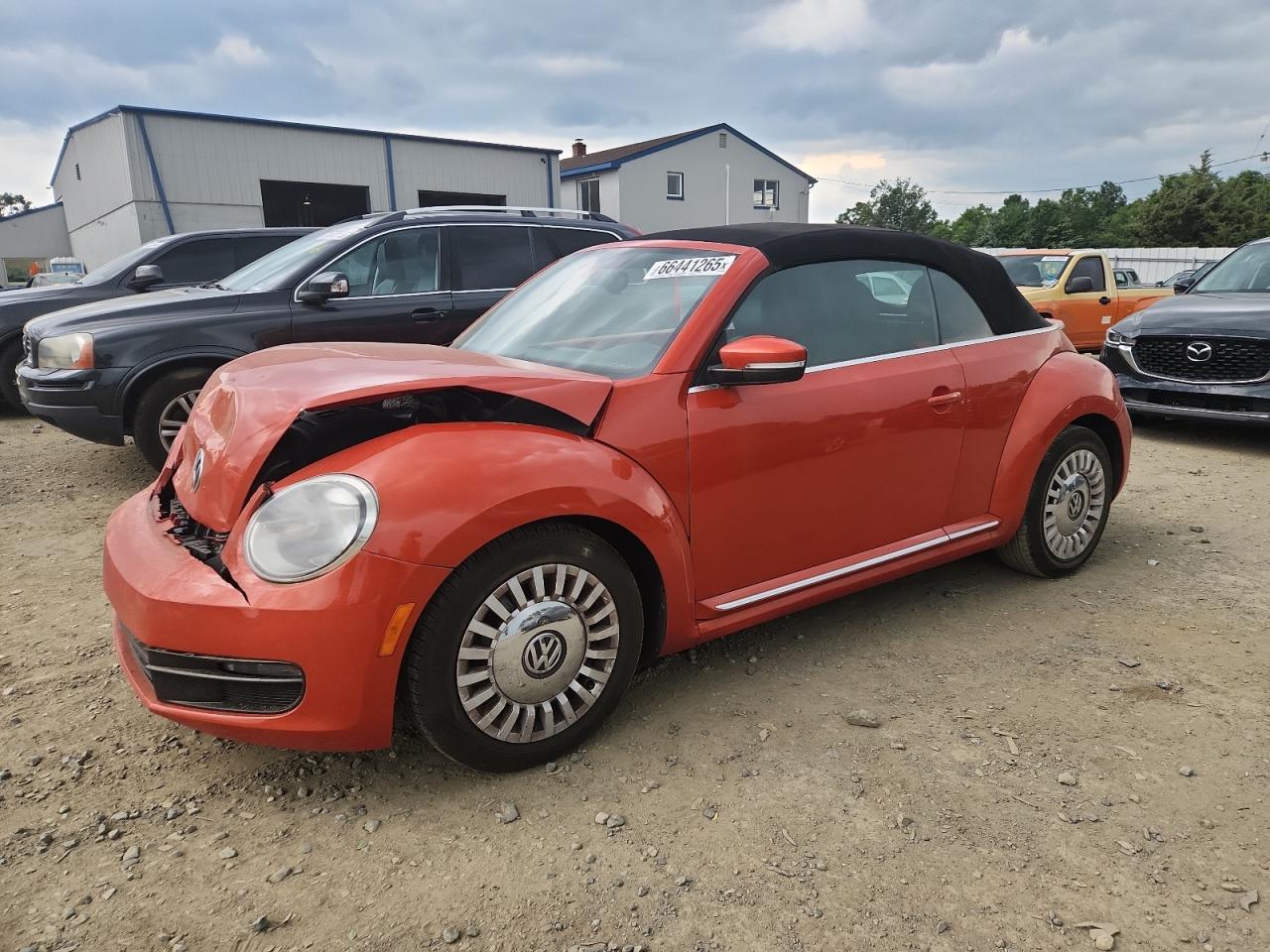 VOLKSWAGEN BEETLE S/S 2016