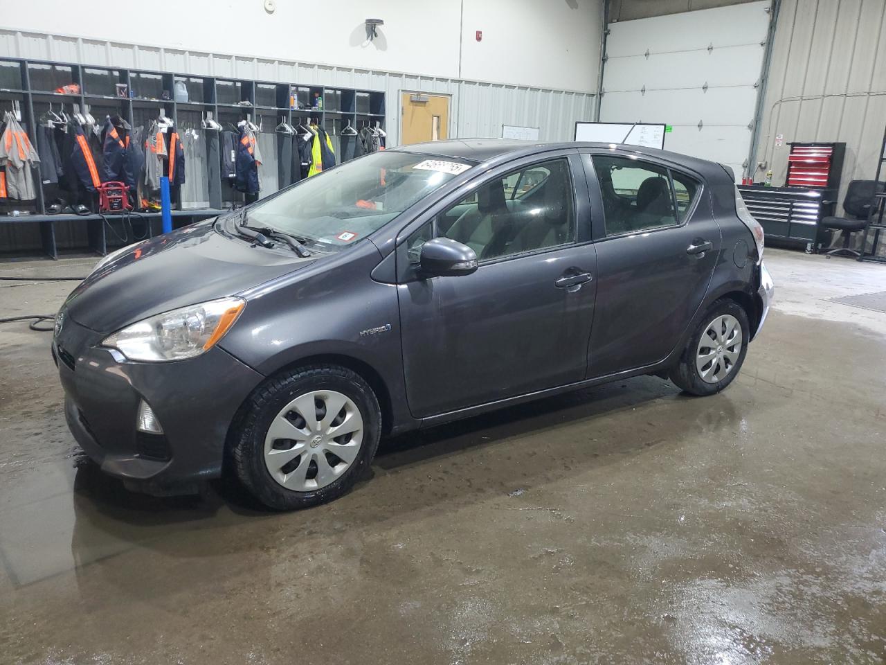 TOYOTA PRIUS C 2014