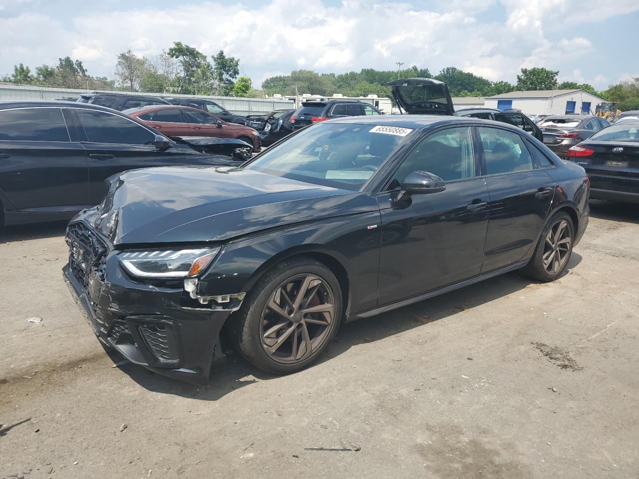 AUDI A4 2023