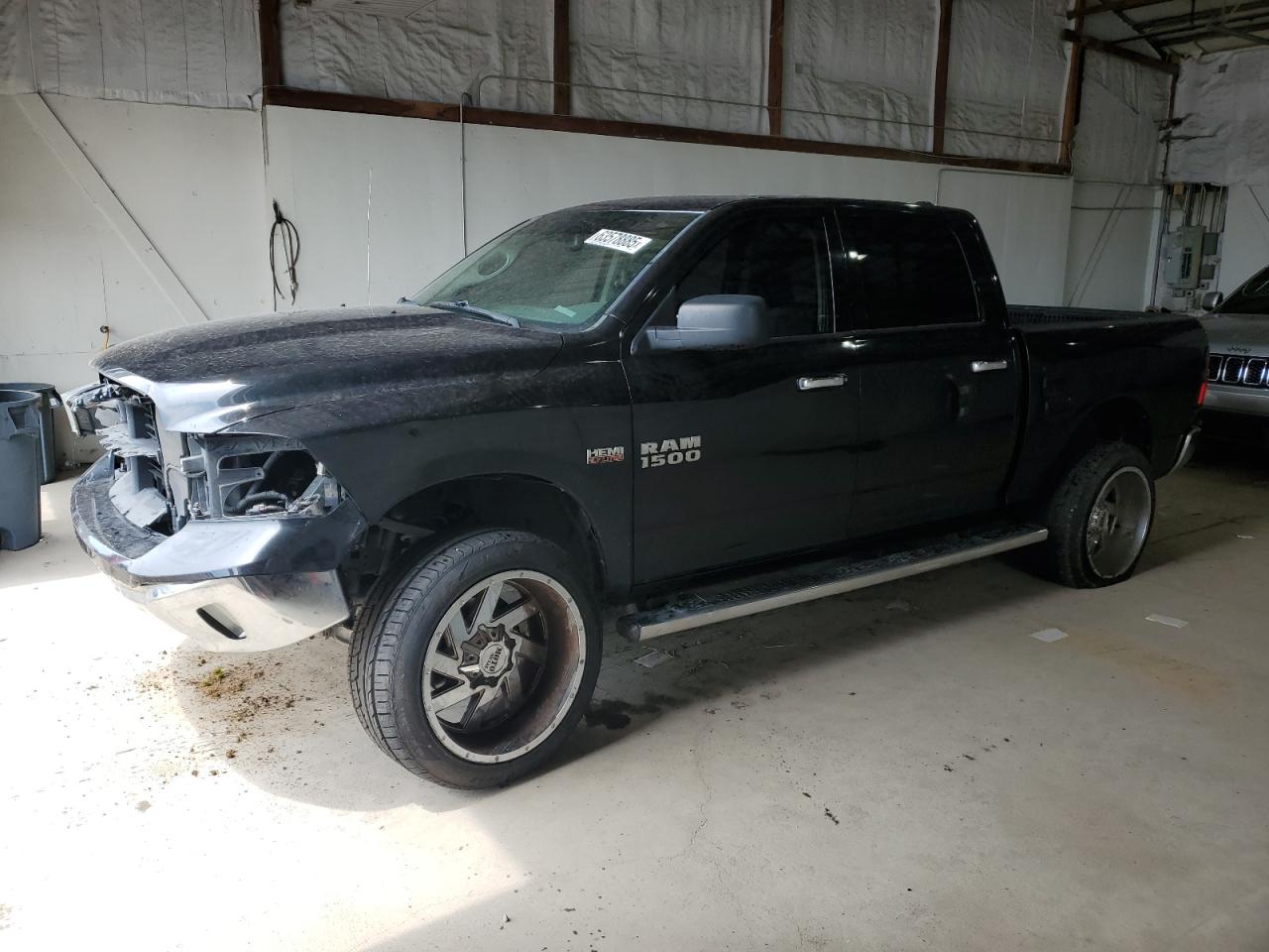 RAM 1500 SLT 2015