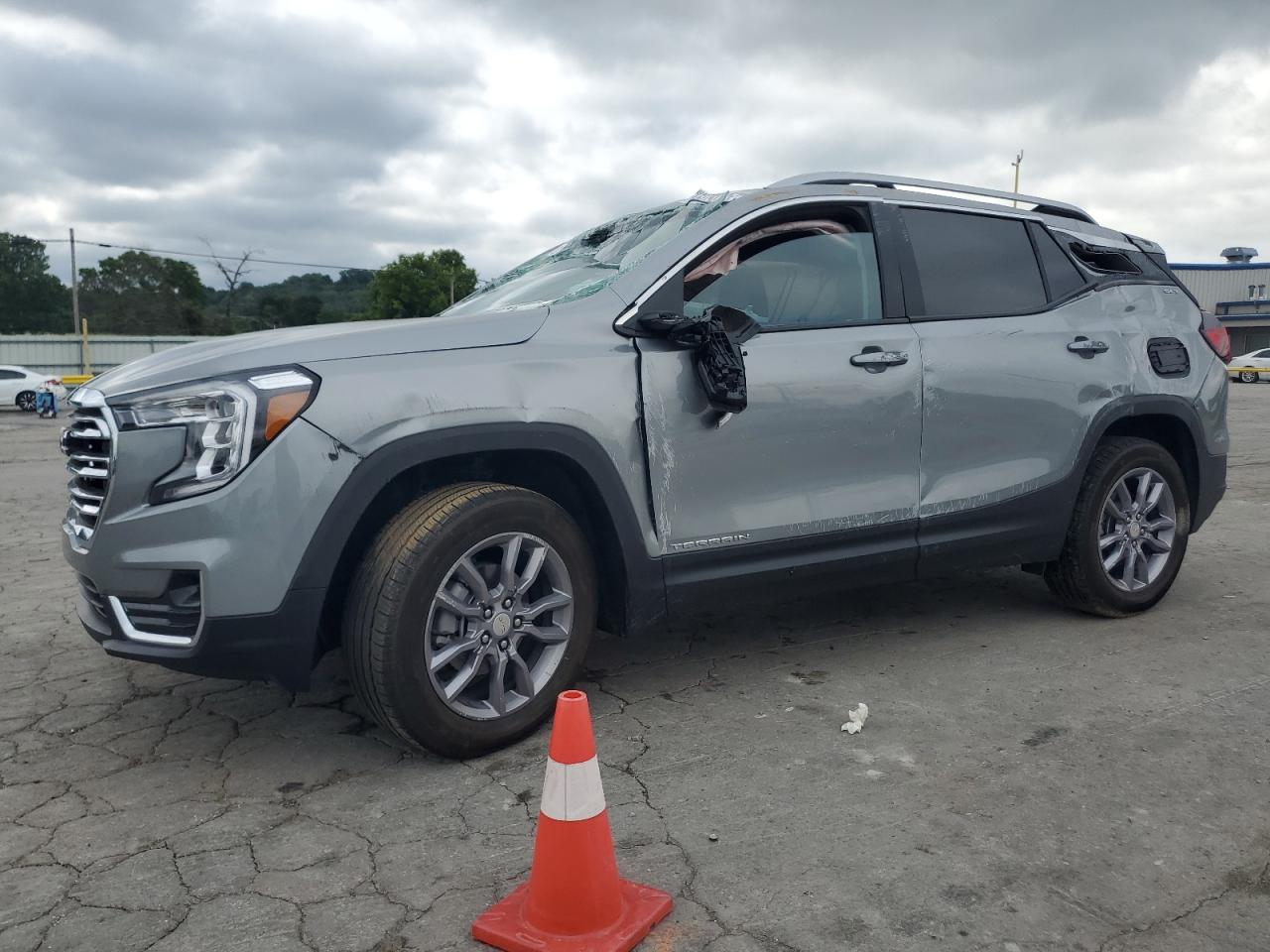 GMC TERRAIN SLT 2024