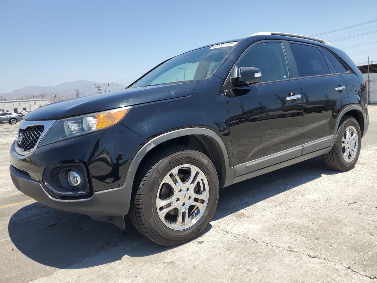KIA SORENTO LX 2013