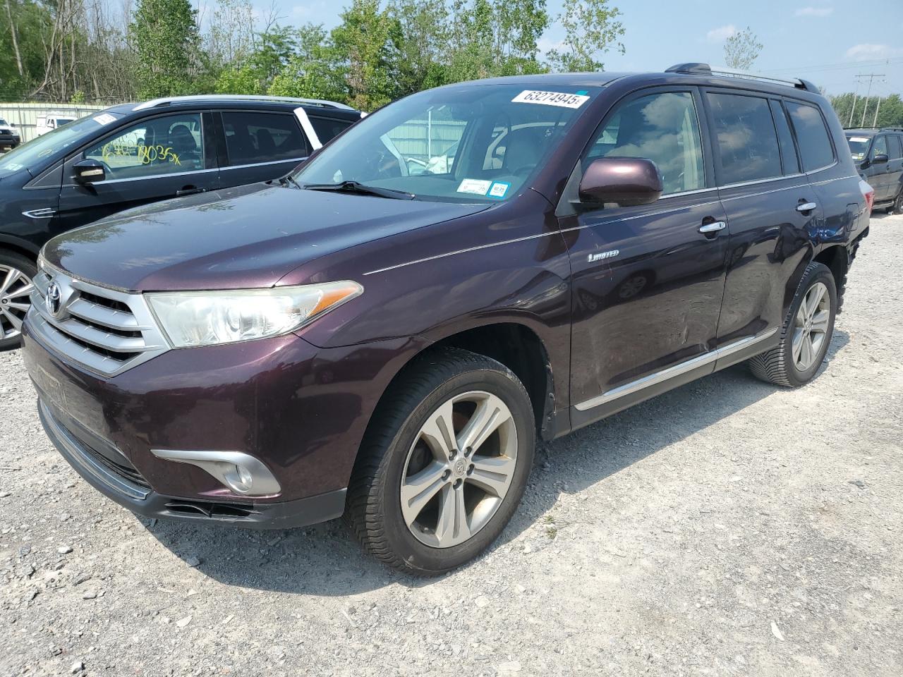 TOYOTA HIGHLANDER 2013