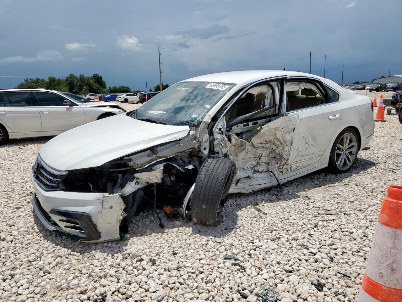 VOLKSWAGEN PASSAT S 2016