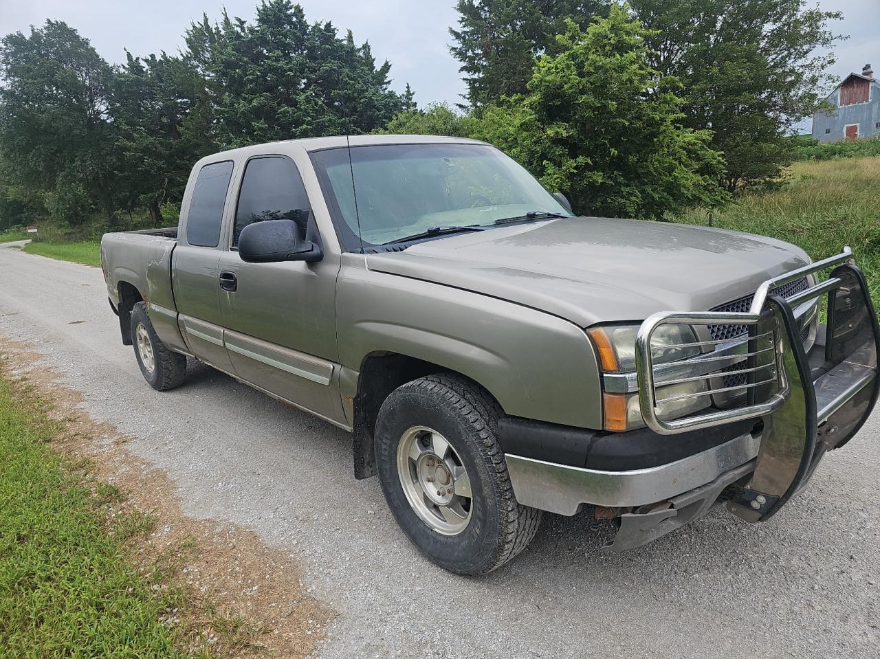 CHEVROLET SILVERADO 2003