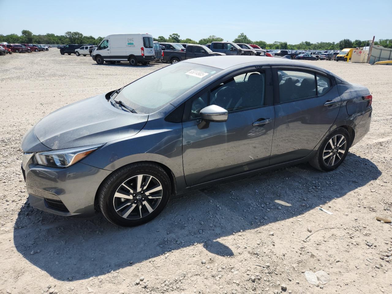 NISSAN VERSA SV 2021