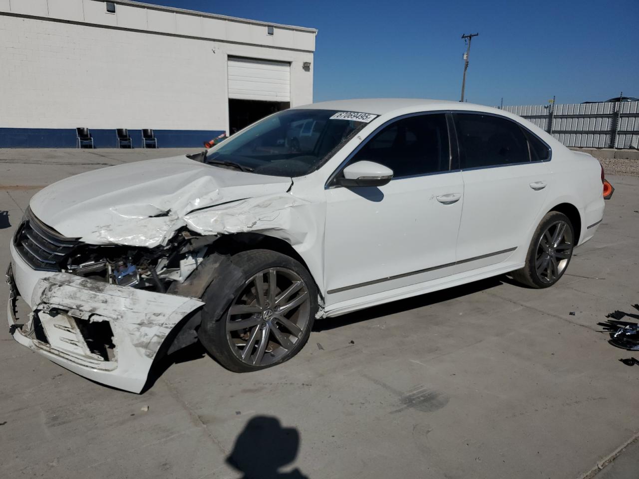 VOLKSWAGEN PASSAT 2016
