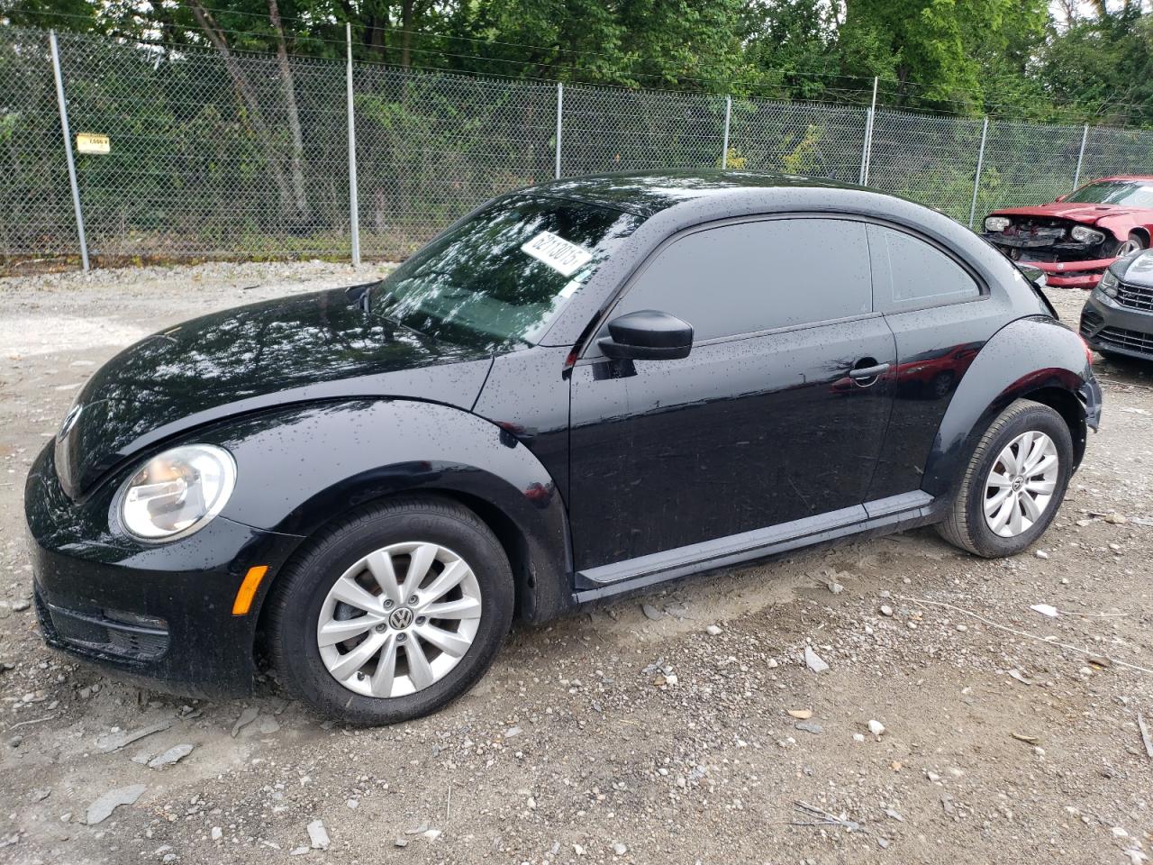 VOLKSWAGEN BEETLE 1.8 2016