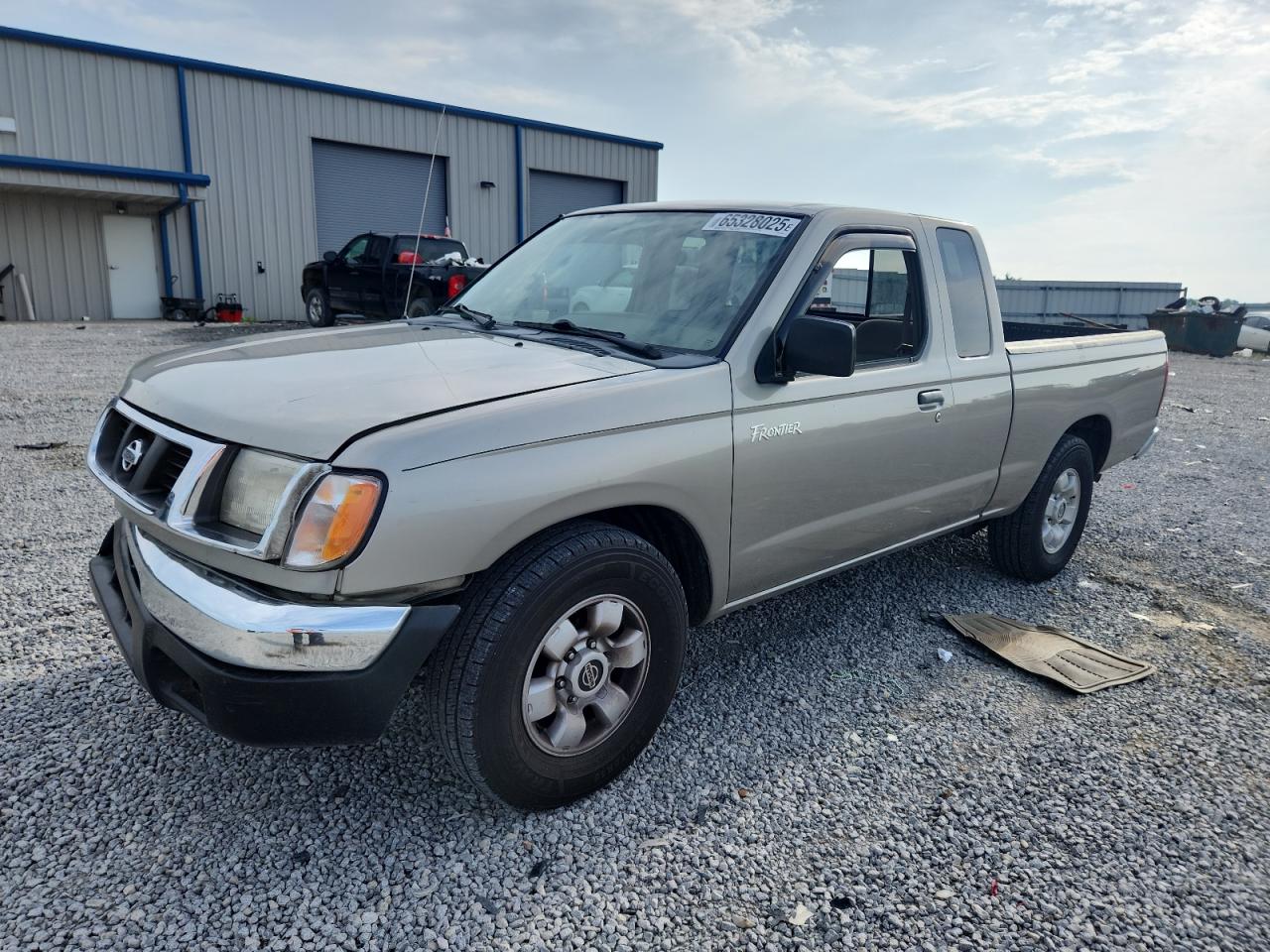 NISSAN FRONTIER K 2000