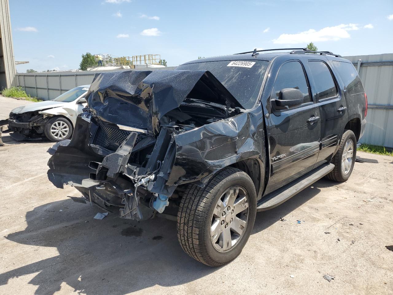 GMC YUKON SLT 2011