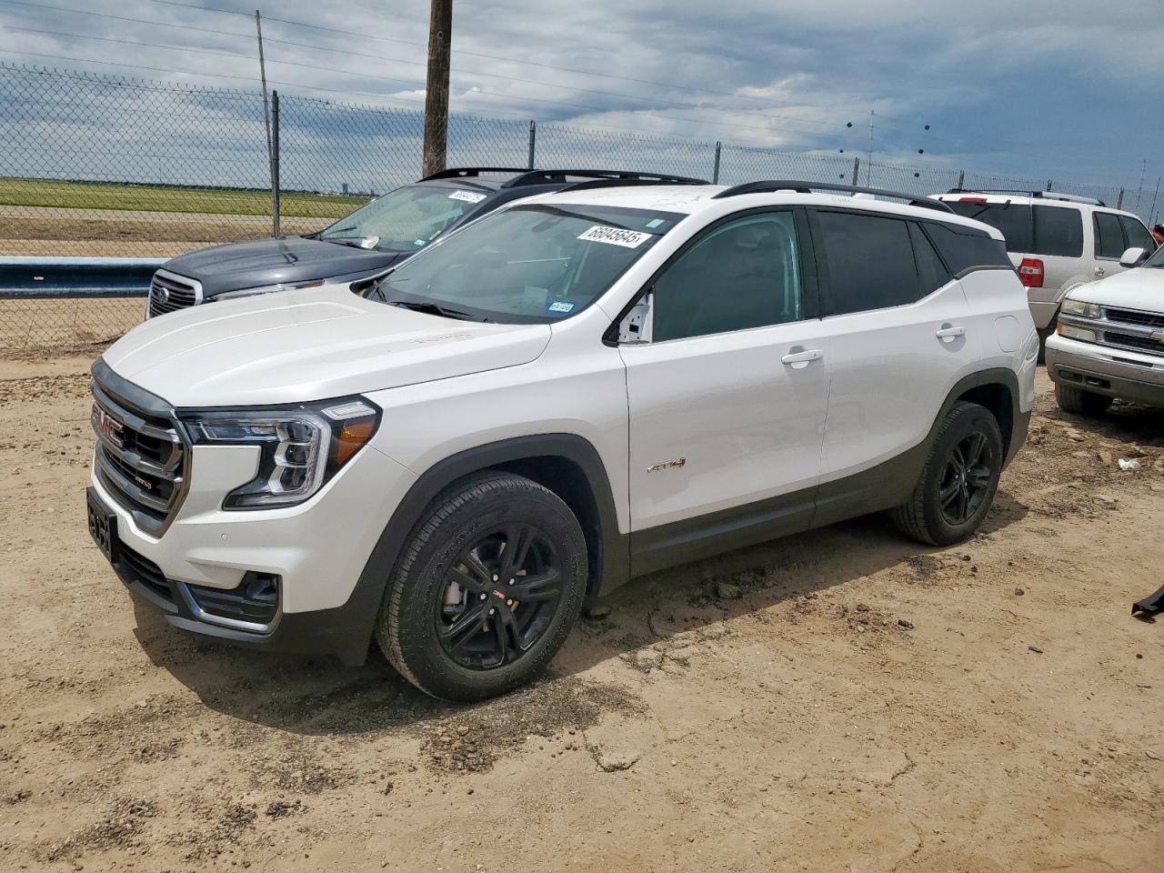 GMC TERRAIN AT 2024