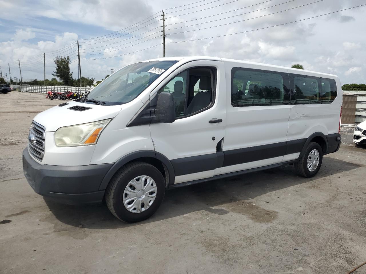 FORD TRANSIT T- 2015