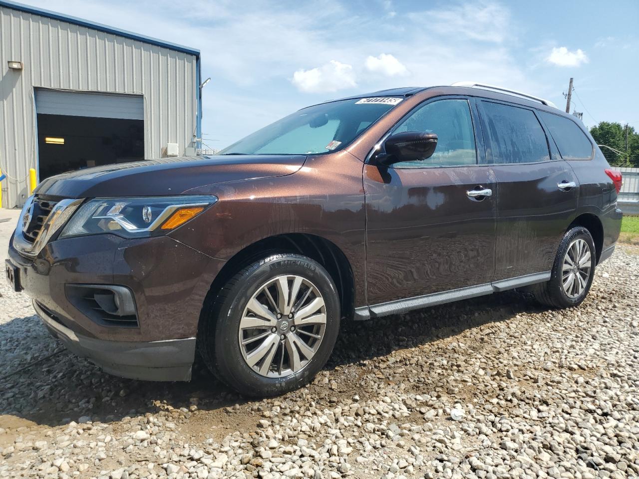 NISSAN PATHFINDER 2020