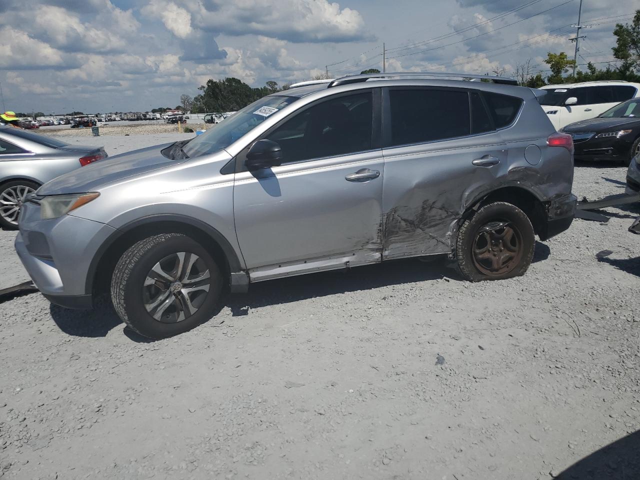 TOYOTA RAV4 LE 2018