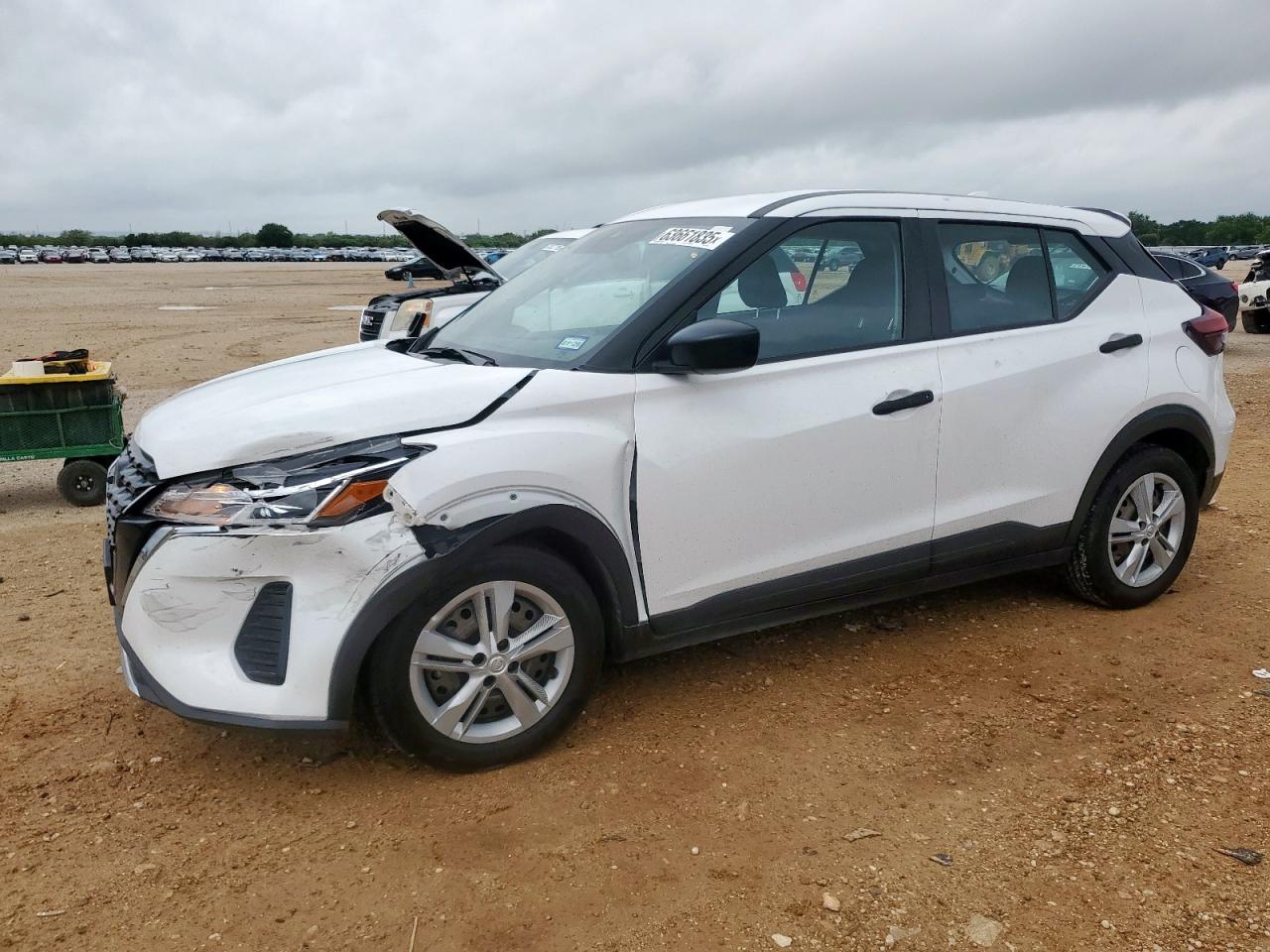NISSAN KICKS S 2024