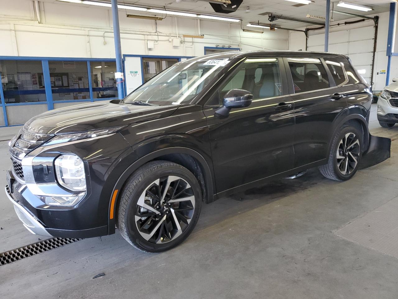 MITSUBISHI OUTLANDER 2024