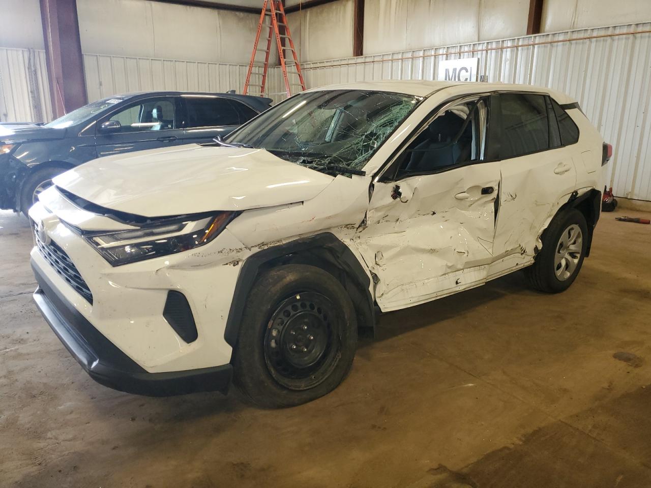 TOYOTA RAV4 LE 2023