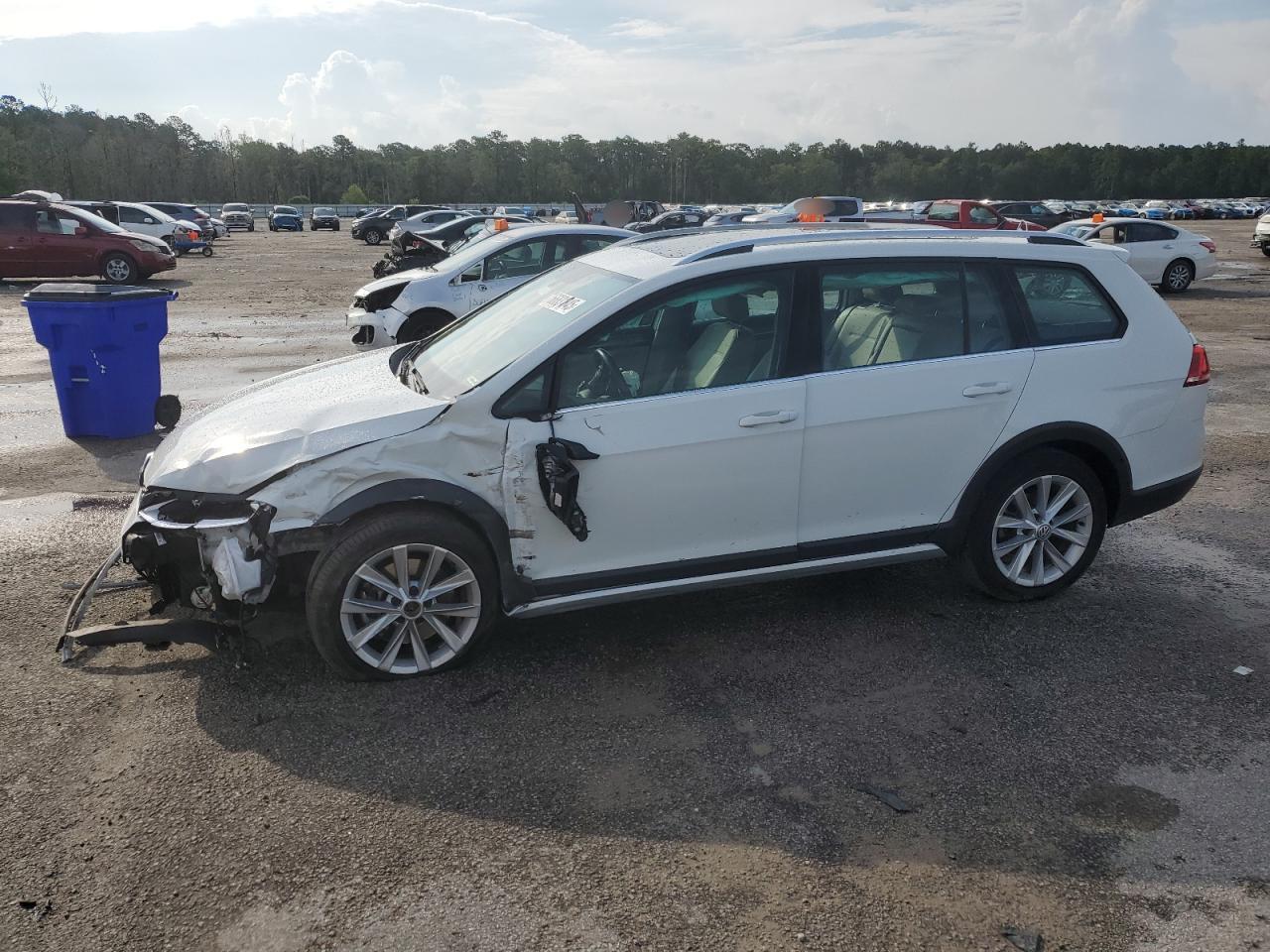 VOLKSWAGEN GOLF ALLTR 2017
