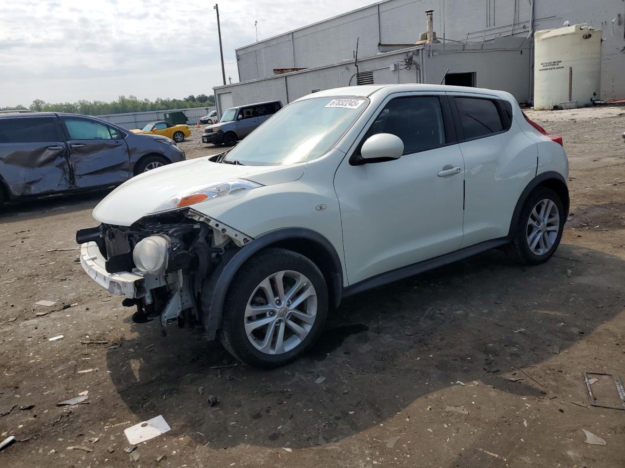 NISSAN JUKE 2011
