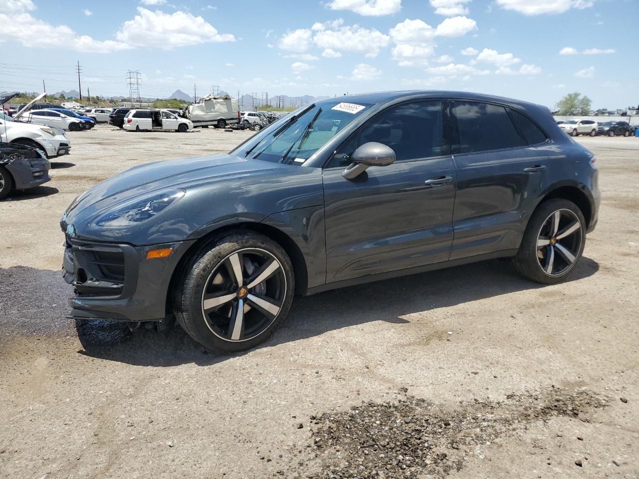 PORSCHE MACAN BASE 2024