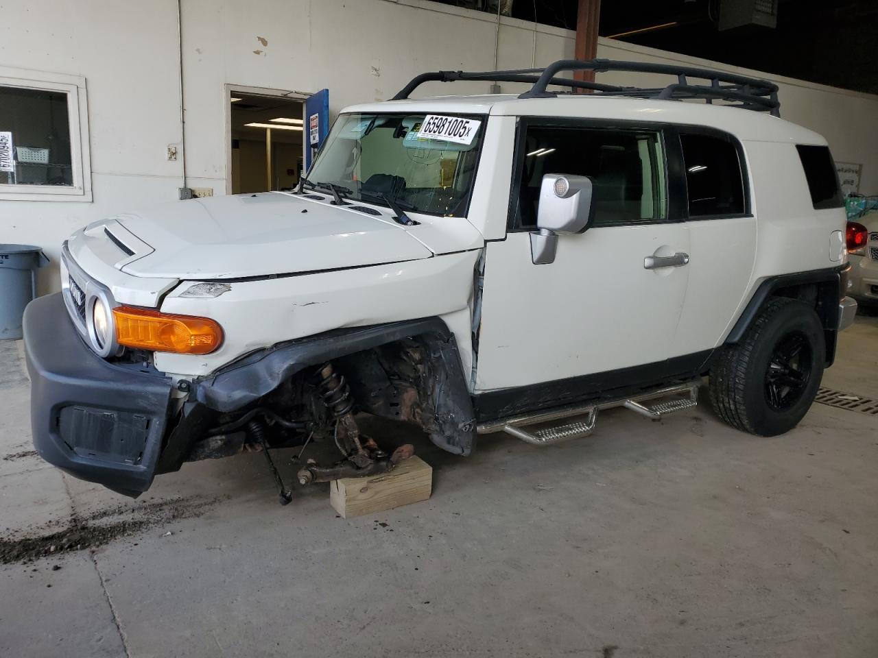 TOYOTA FJ CRUISER 2014