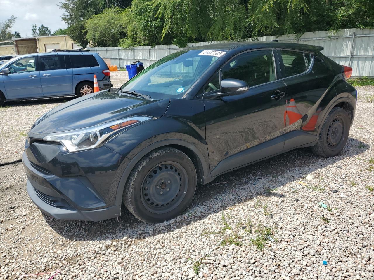 TOYOTA C-HR XLE 2019