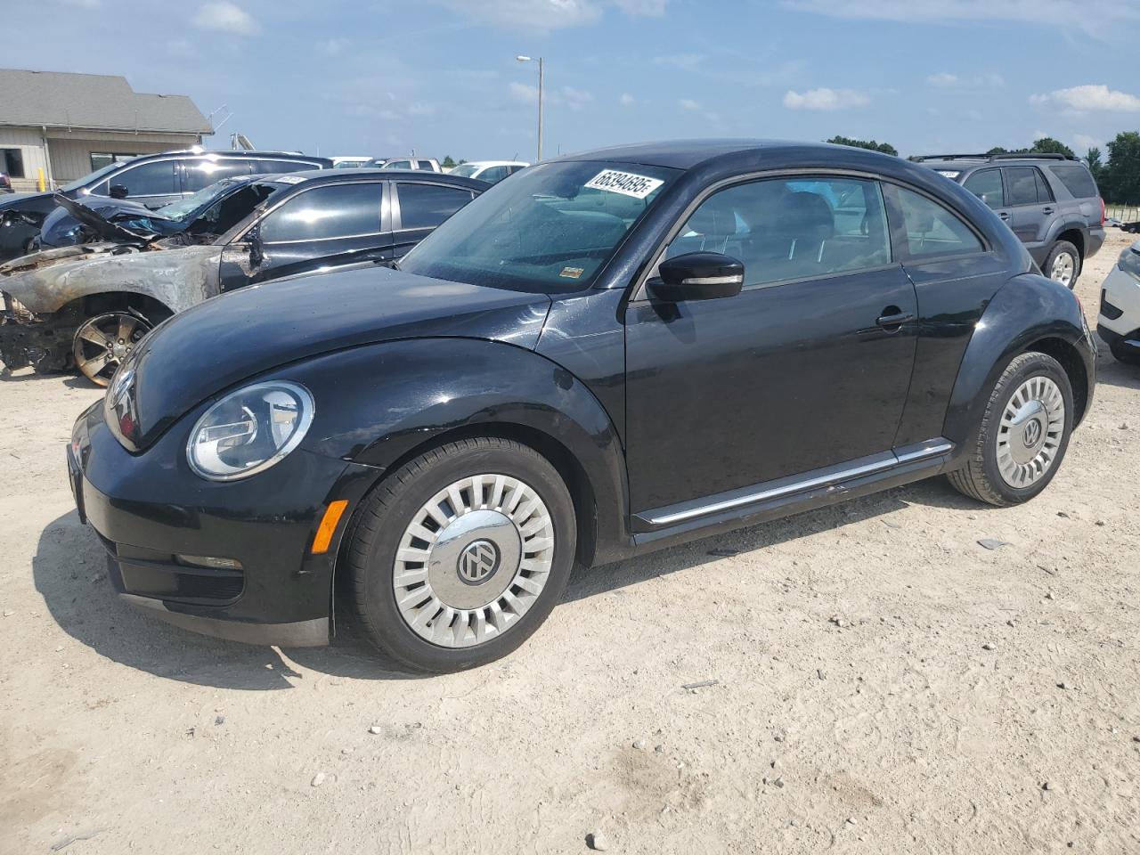 VOLKSWAGEN BEETLE 2013
