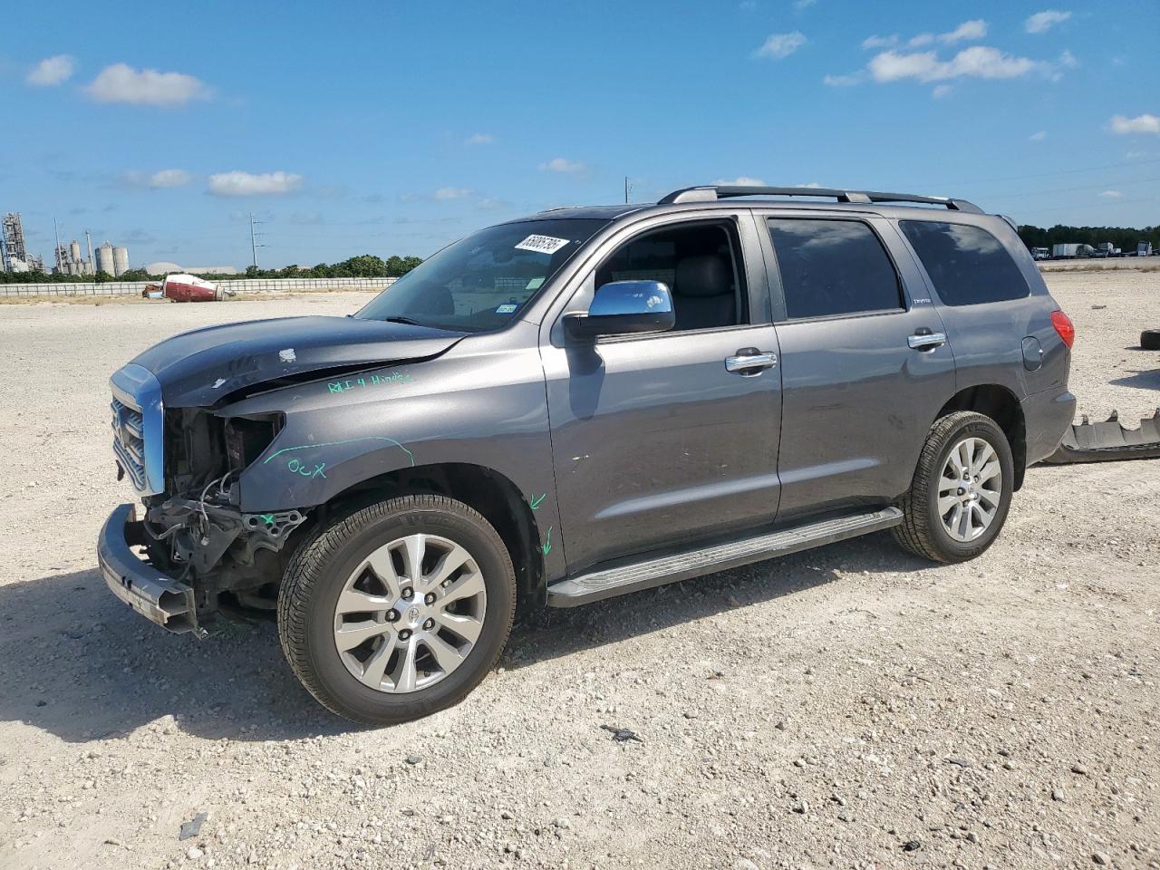 TOYOTA SEQUOIA LI 2011