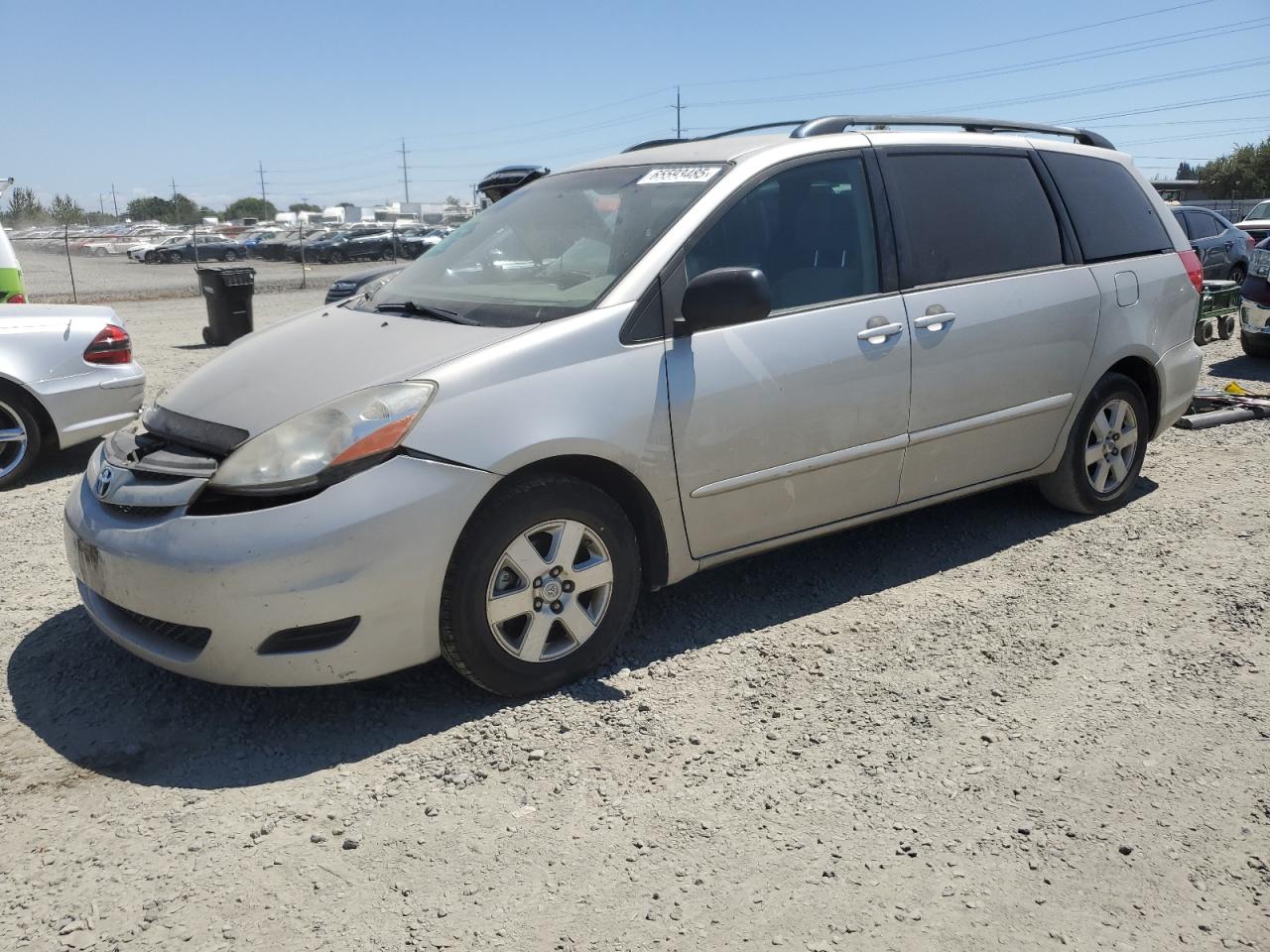 TOYOTA SIENNA CE 2009