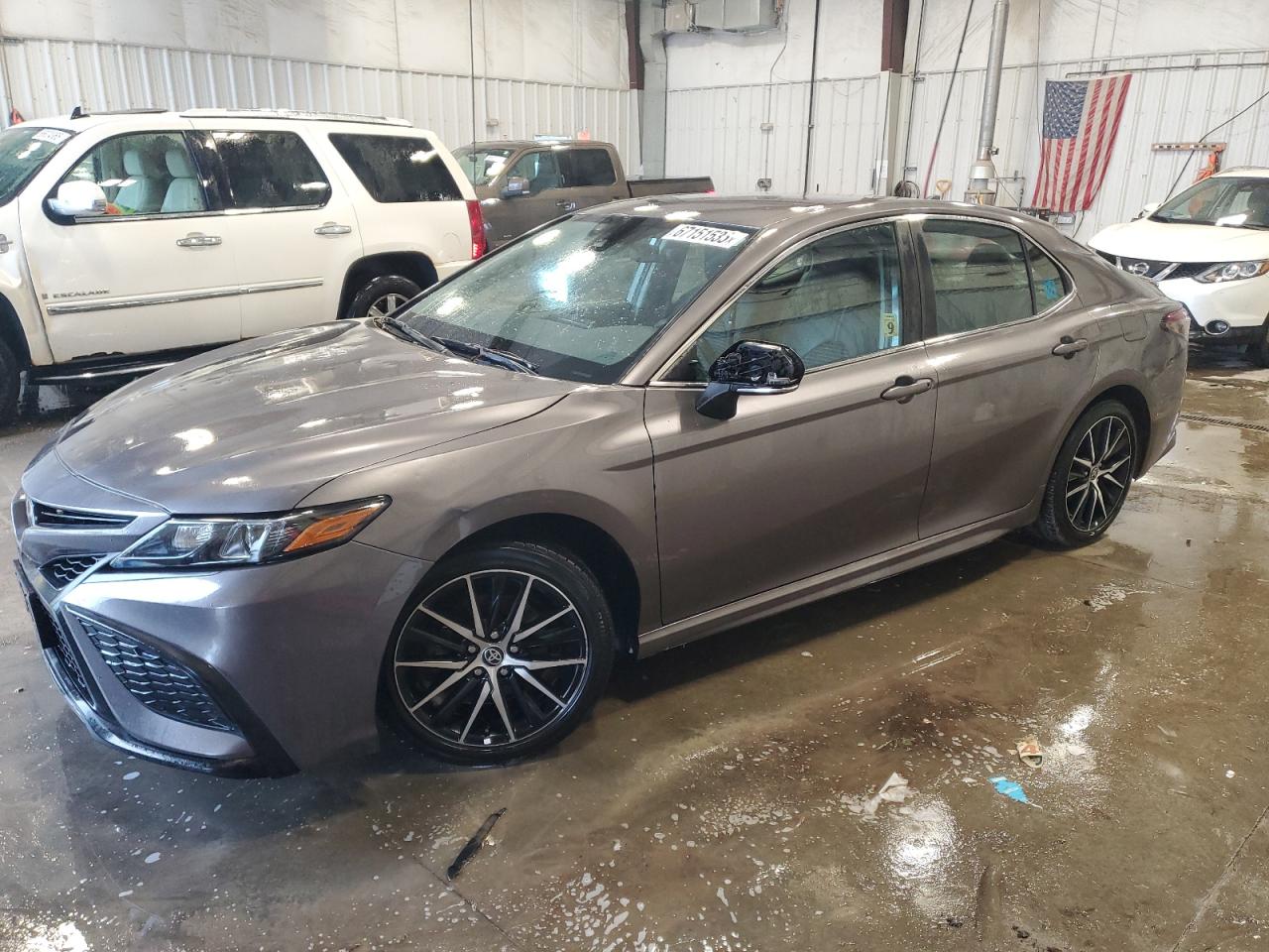 TOYOTA CAMRY SE 2022
