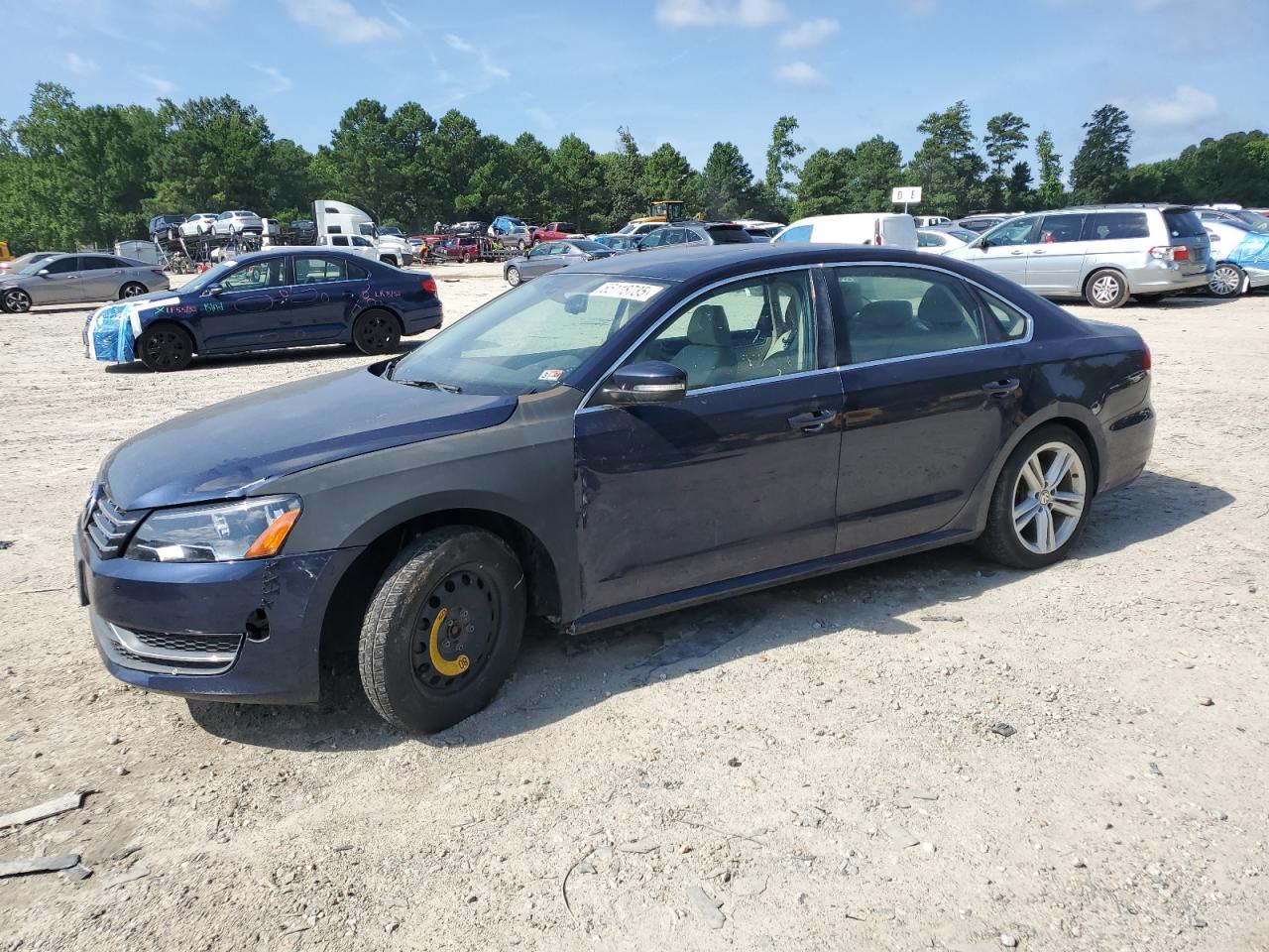 VOLKSWAGEN PASSAT SE 2014