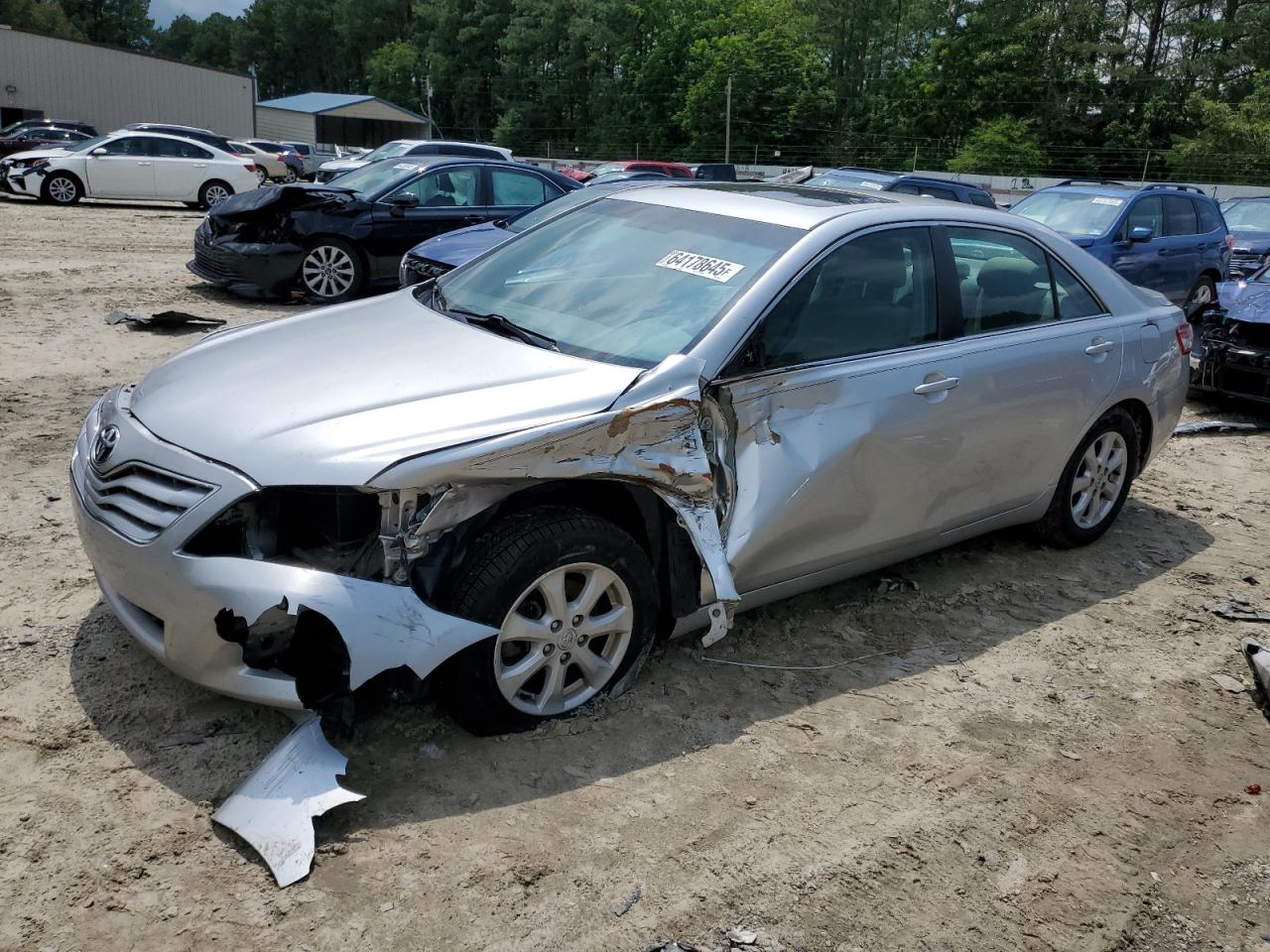 TOYOTA CAMRY BASE 2010