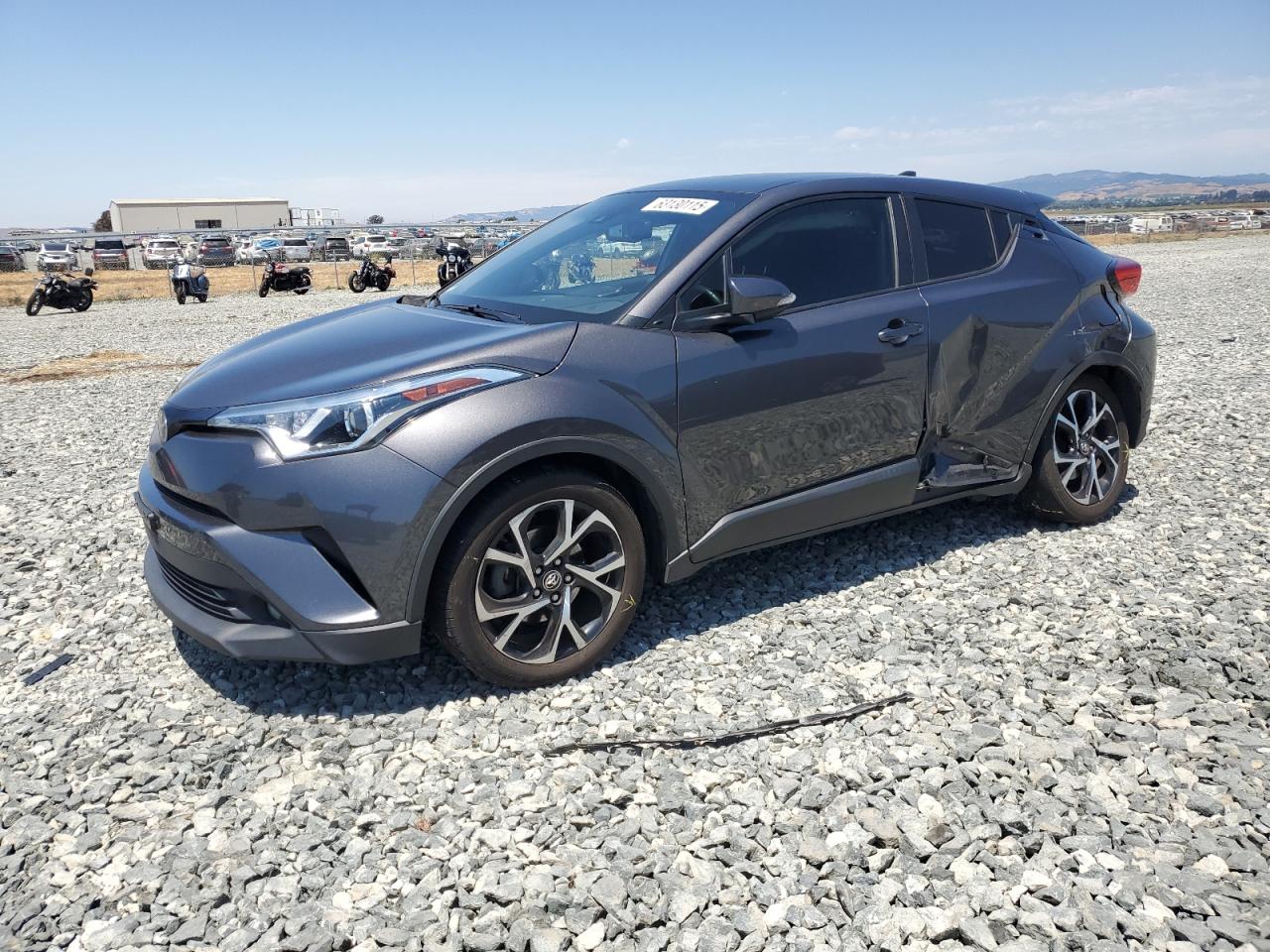 TOYOTA C-HR XLE 2018