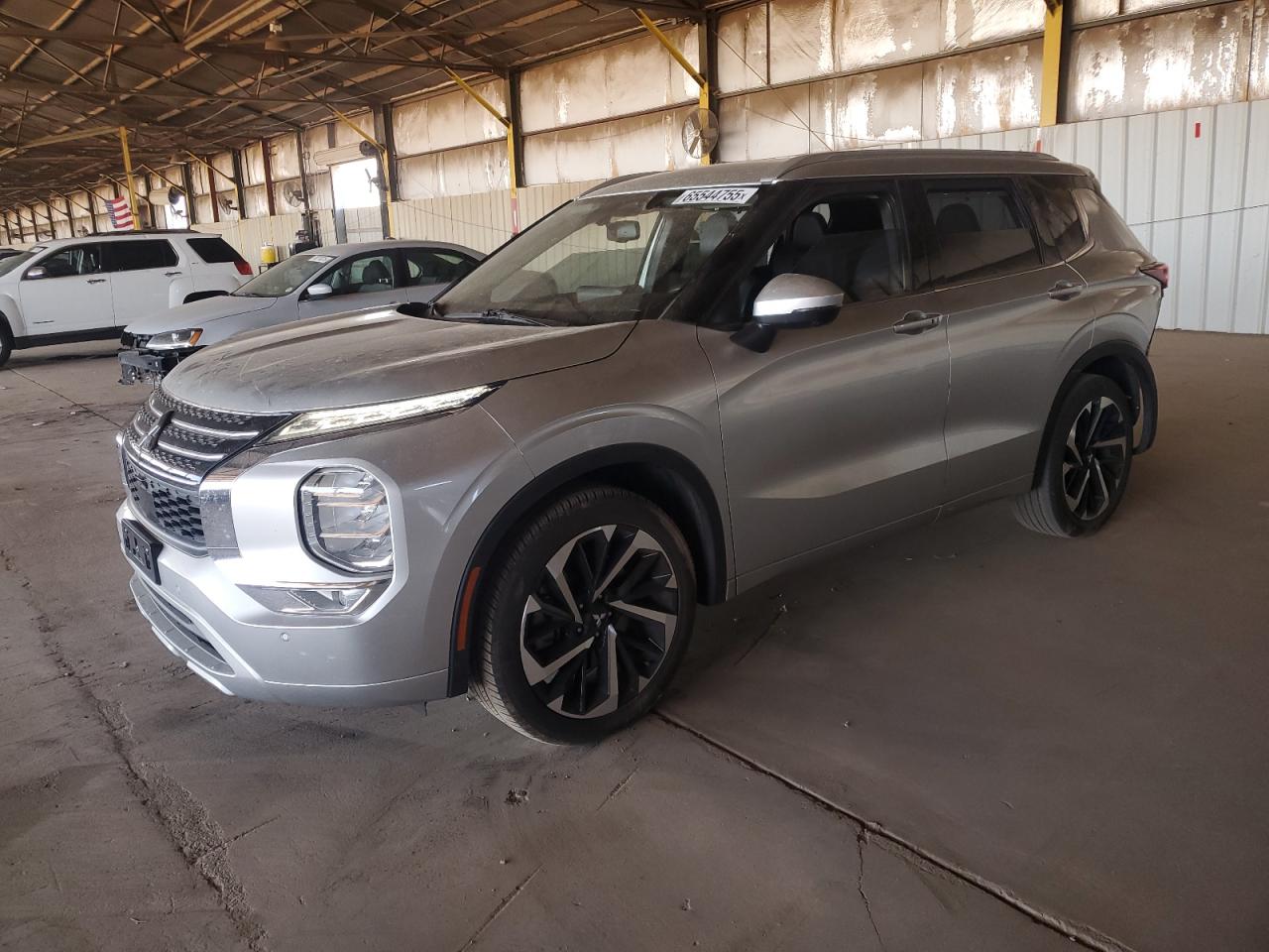MITSUBISHI OUTLANDER 2023