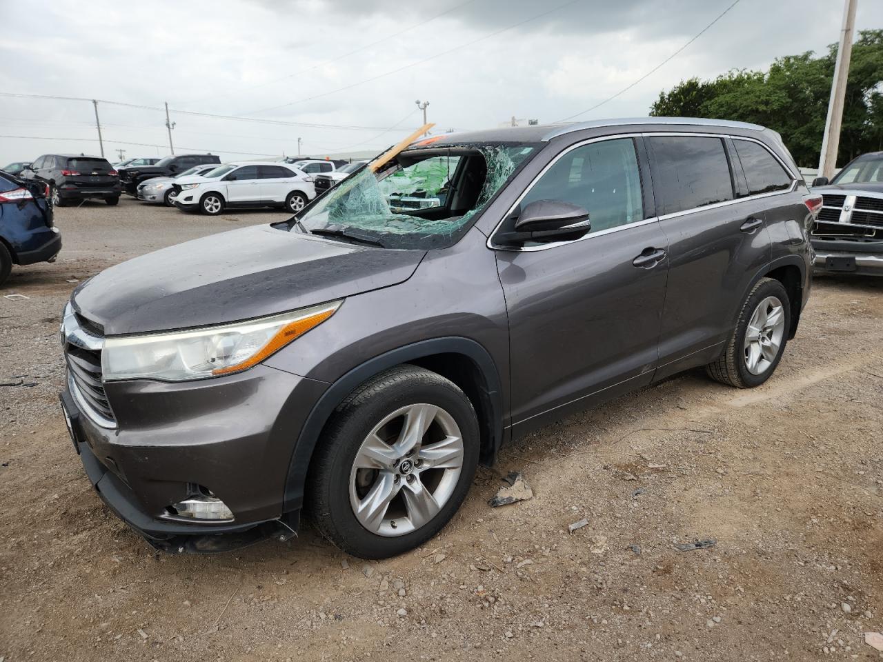 TOYOTA HIGHLANDER 2016
