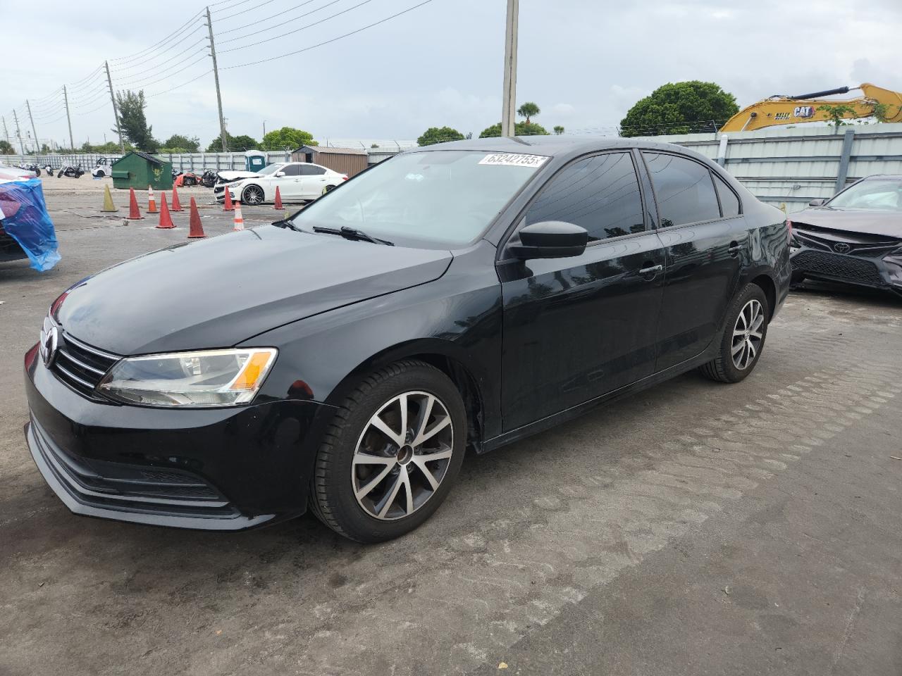 VOLKSWAGEN JETTA BASE 2015