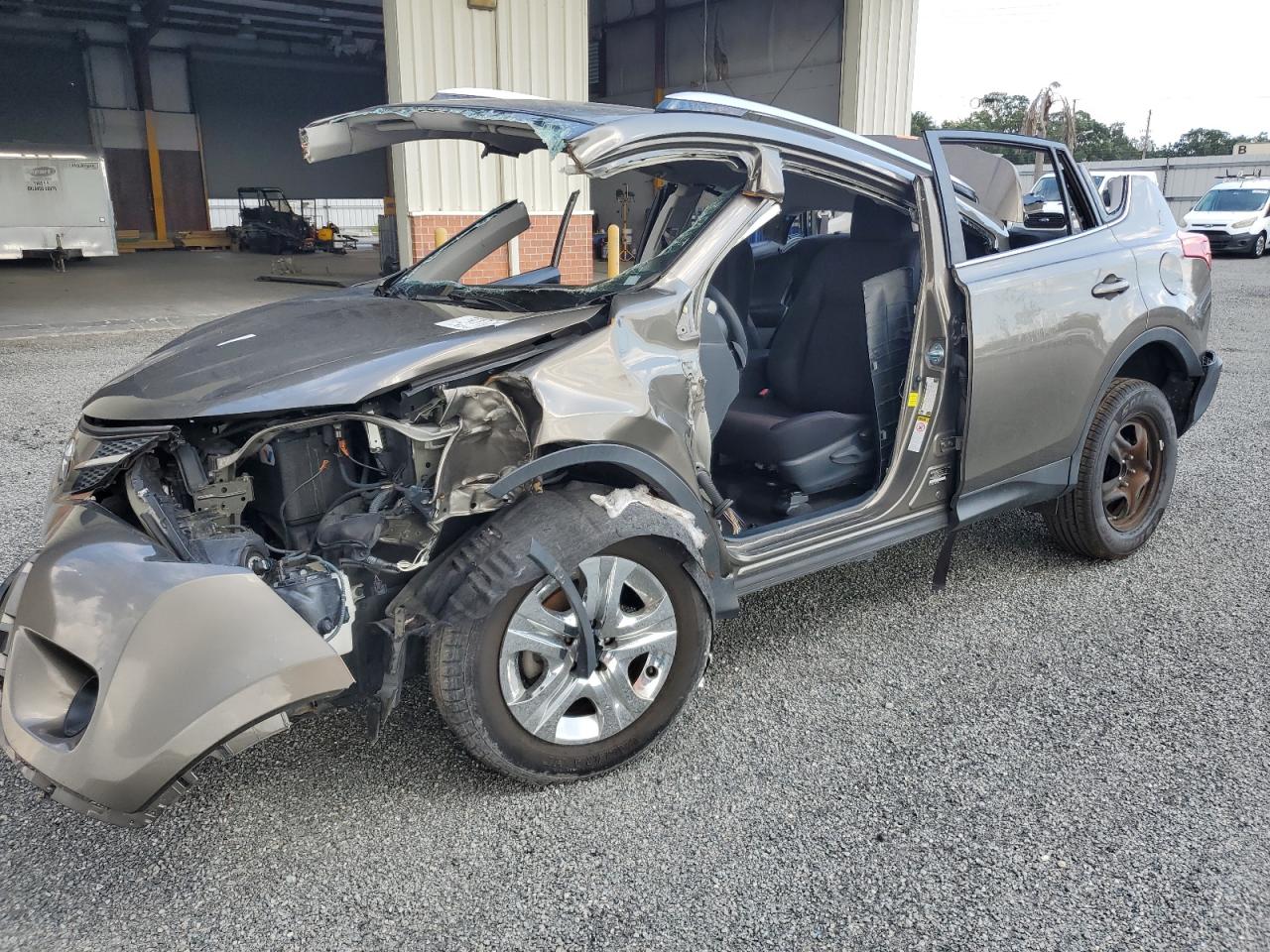 TOYOTA RAV4 LE 2015
