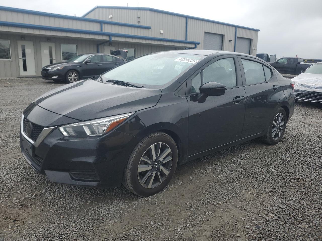 NISSAN VERSA SV 2021