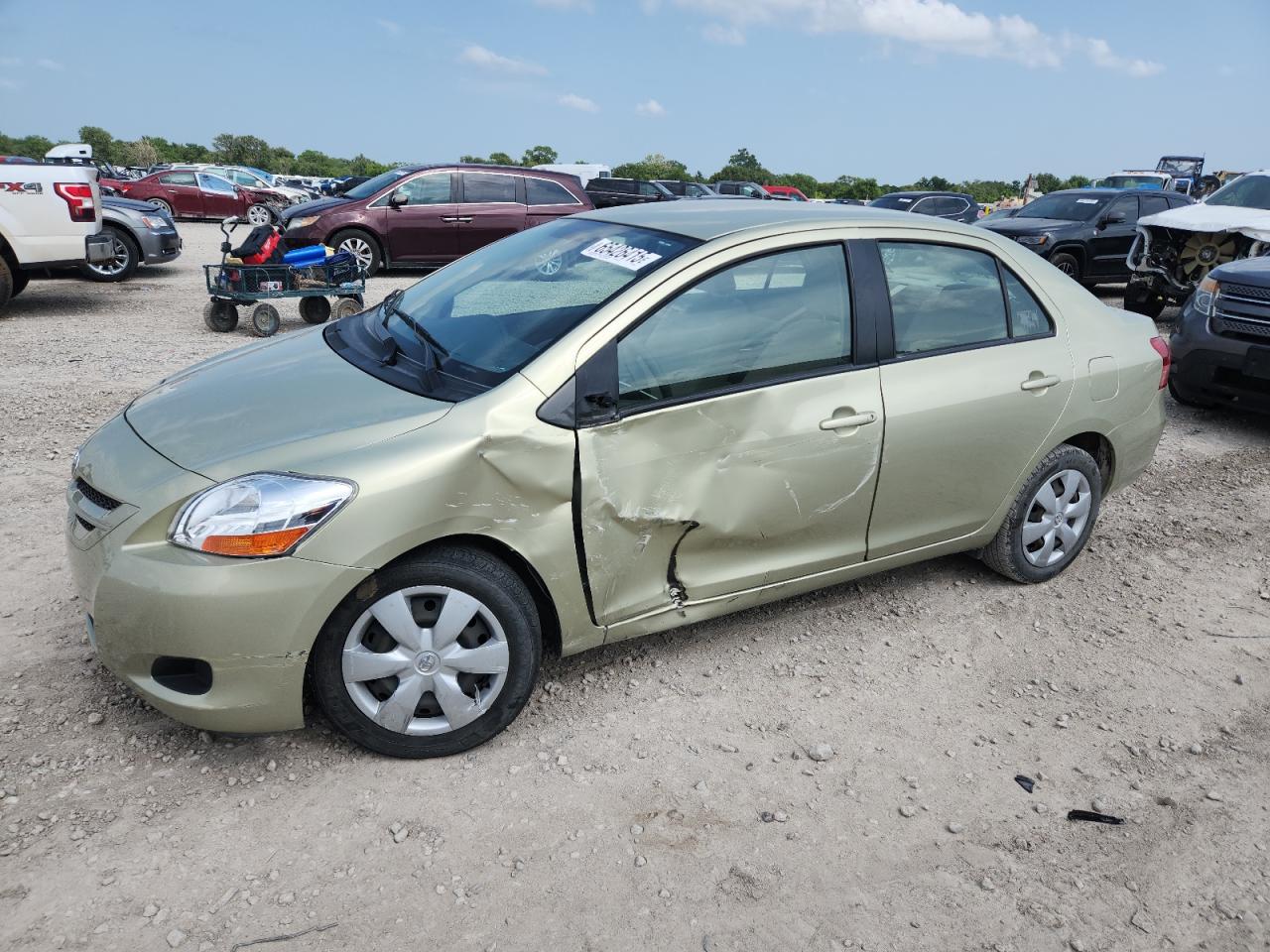 TOYOTA YARIS 2008
