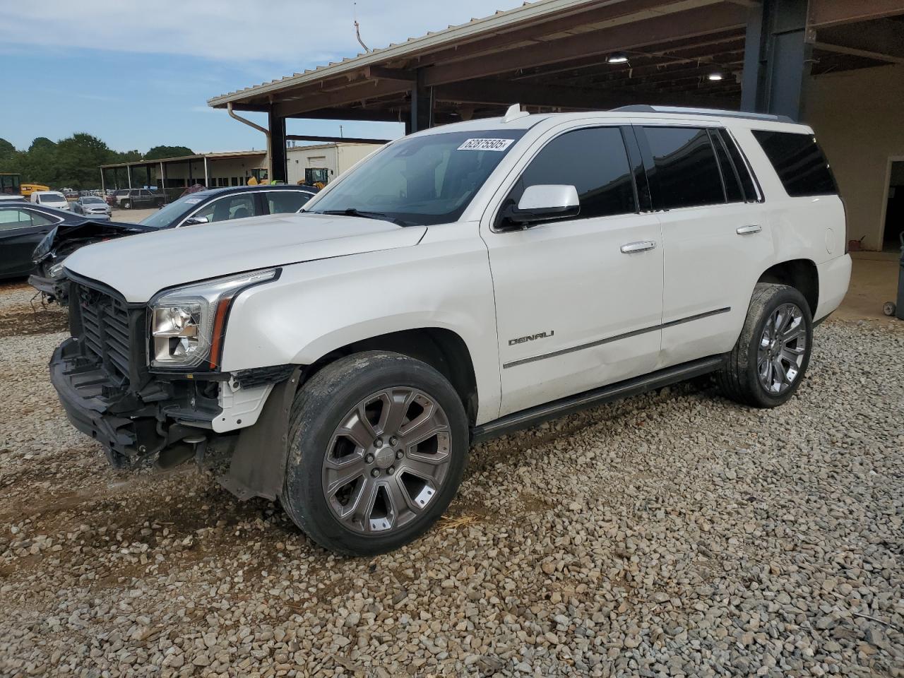 GMC YUKON DENA 2017