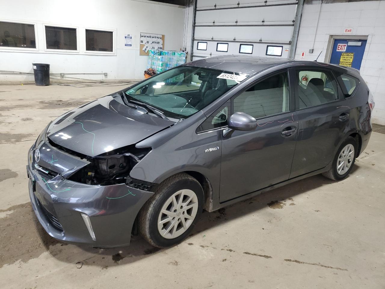 TOYOTA PRIUS V 2014