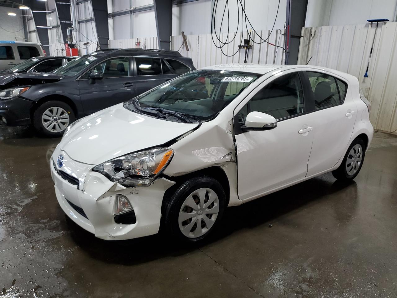 TOYOTA PRIUS C 2013