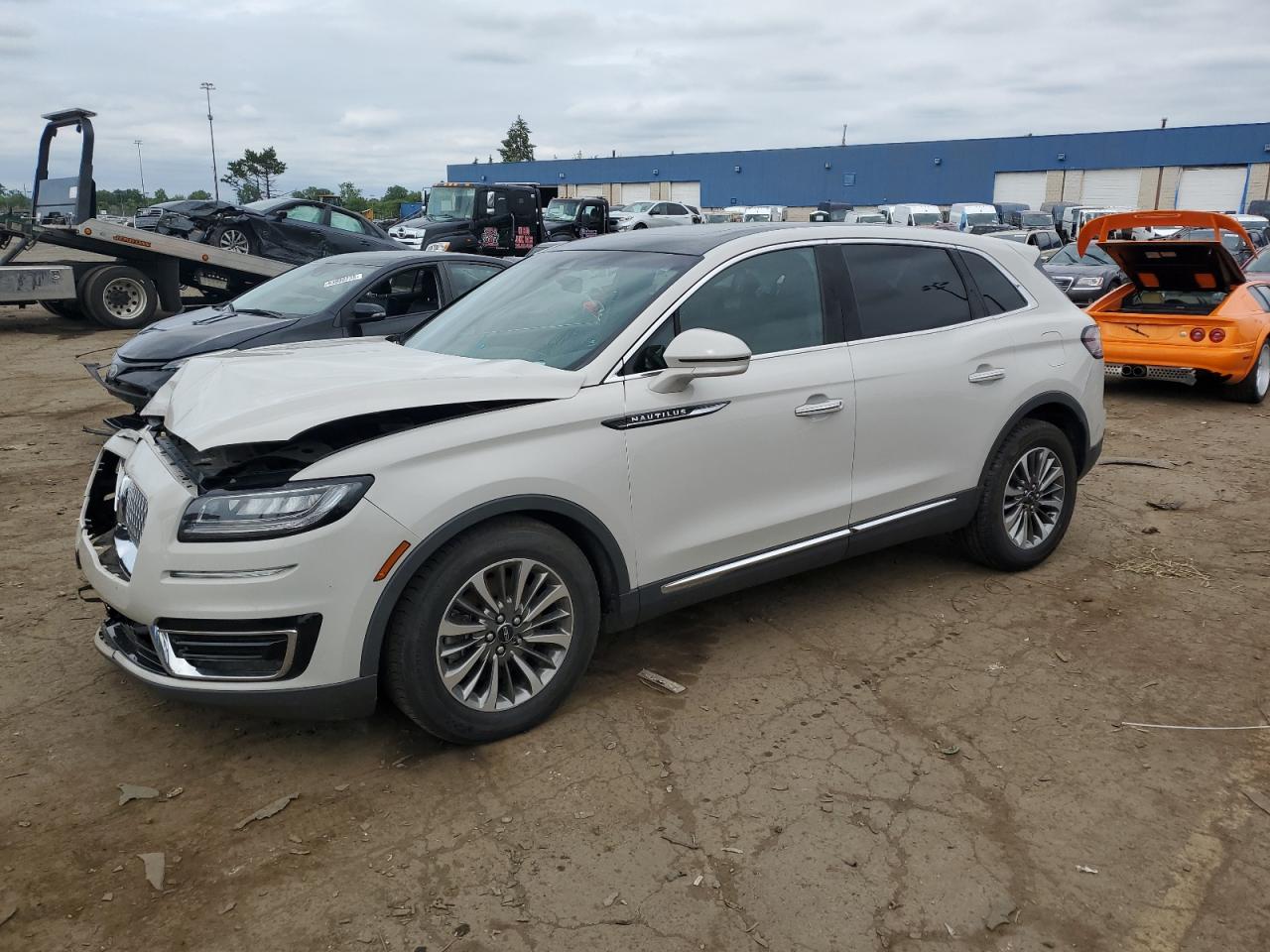 LINCOLN NAUTILUS R 2020
