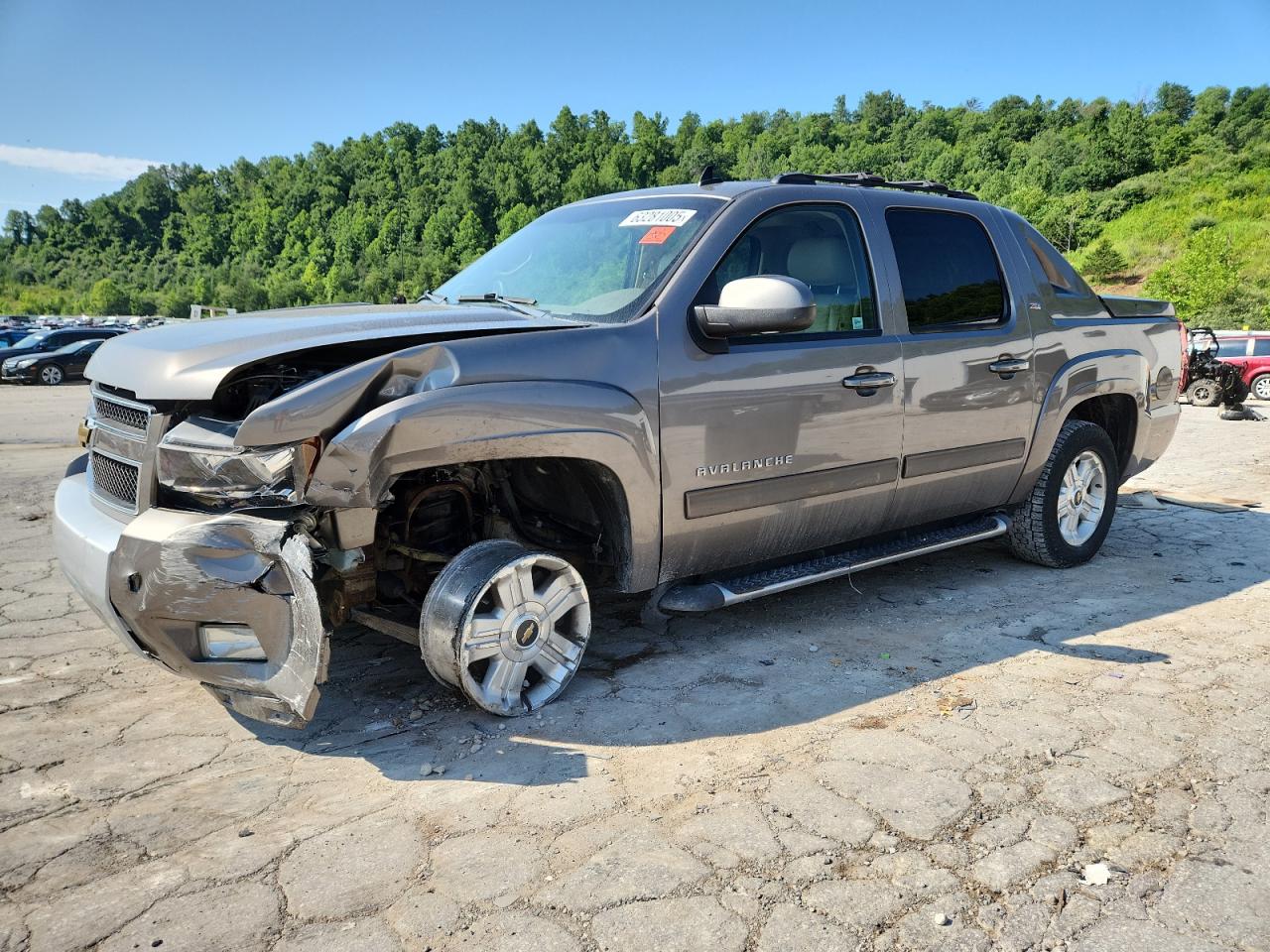 CHEVROLET AVALANCHE 2011