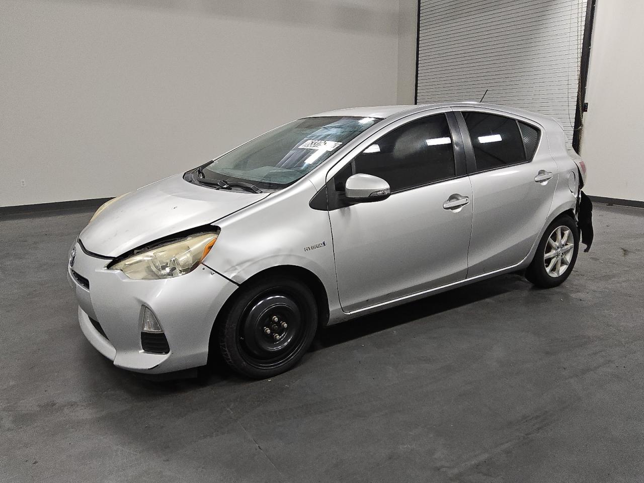 TOYOTA PRIUS C 2013